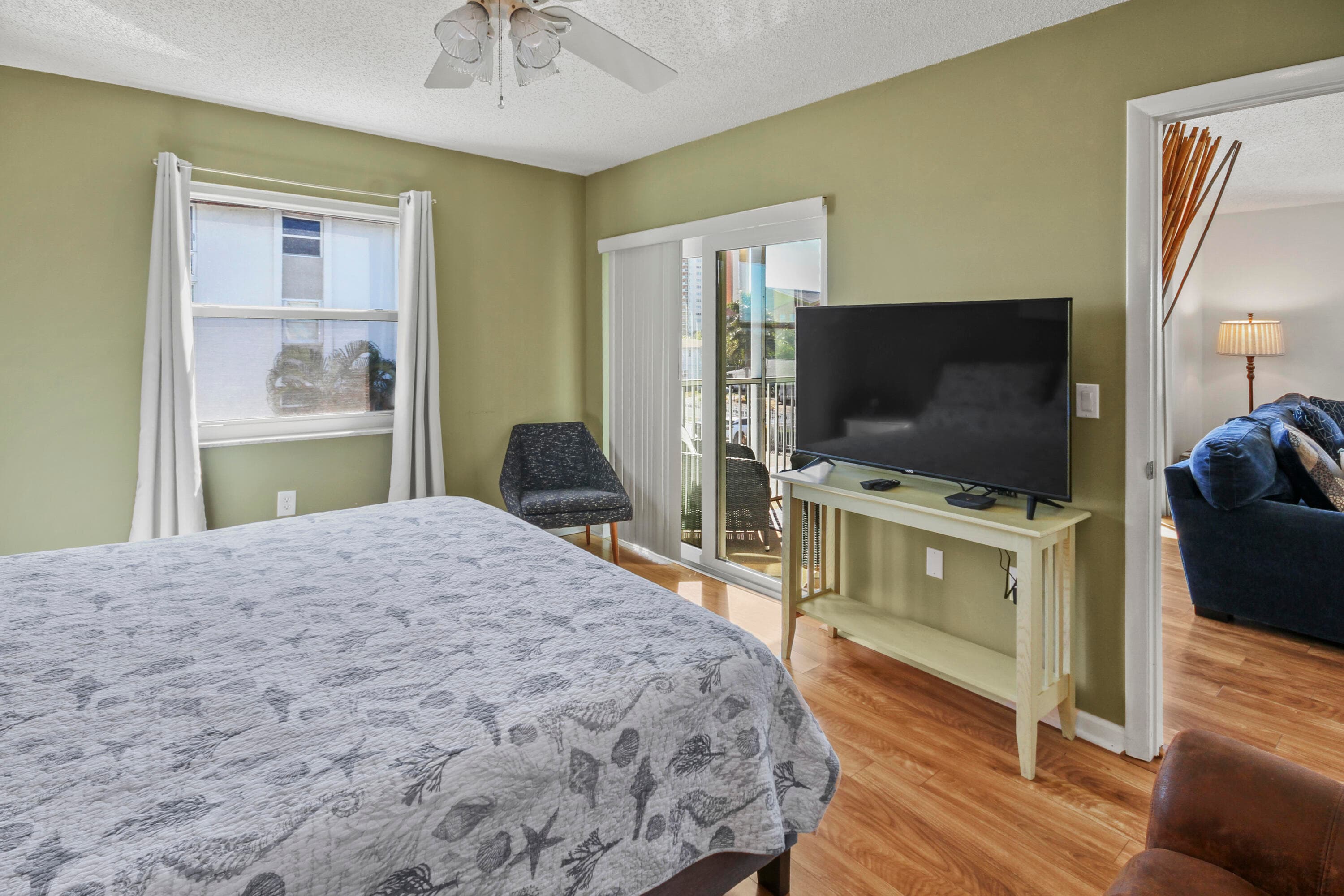 2936 Lake Shore Drive 310, Riviera Beach, FL 33404 7