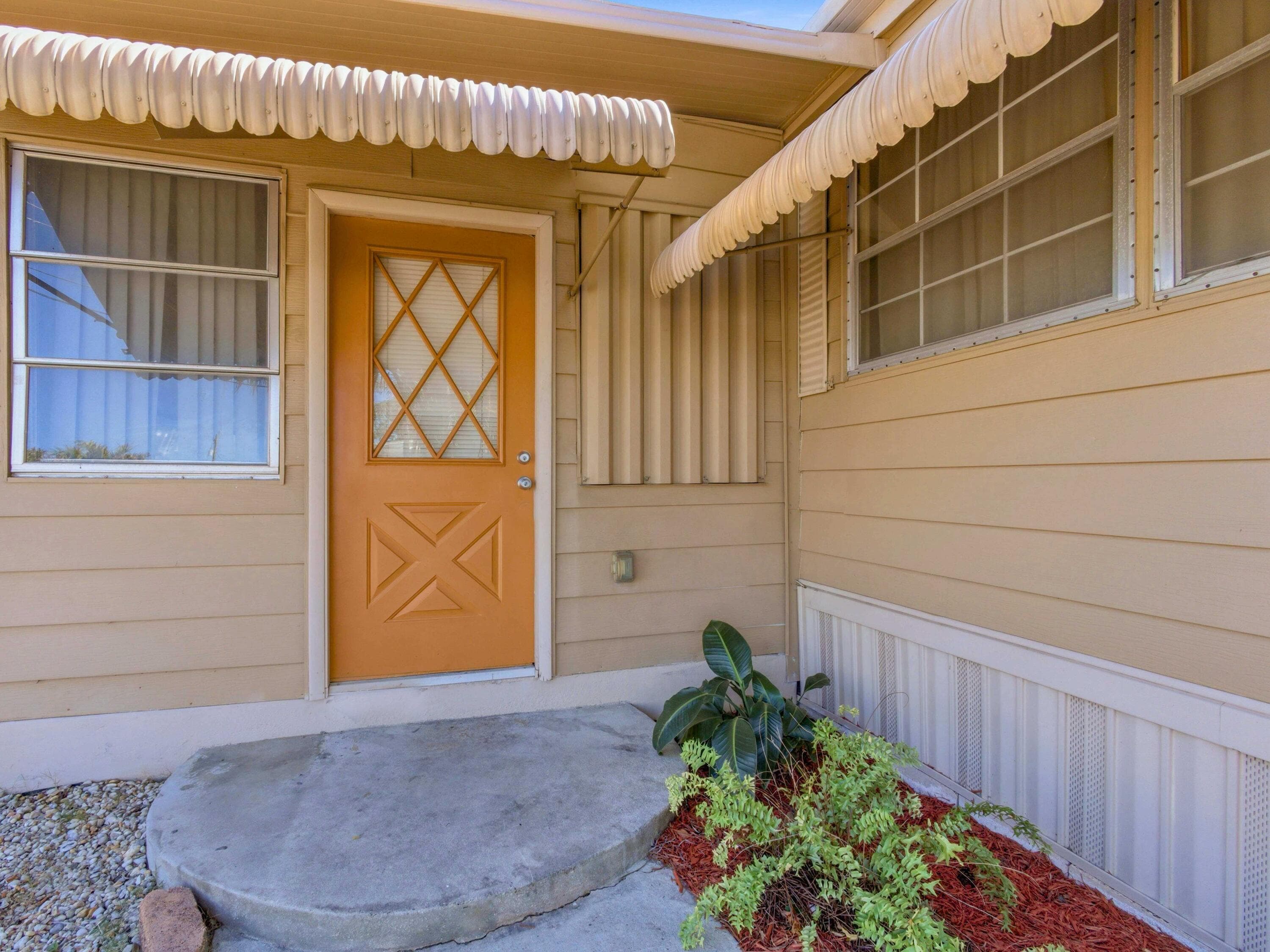 8903 Oak Street, Boynton Beach, FL 33436 7