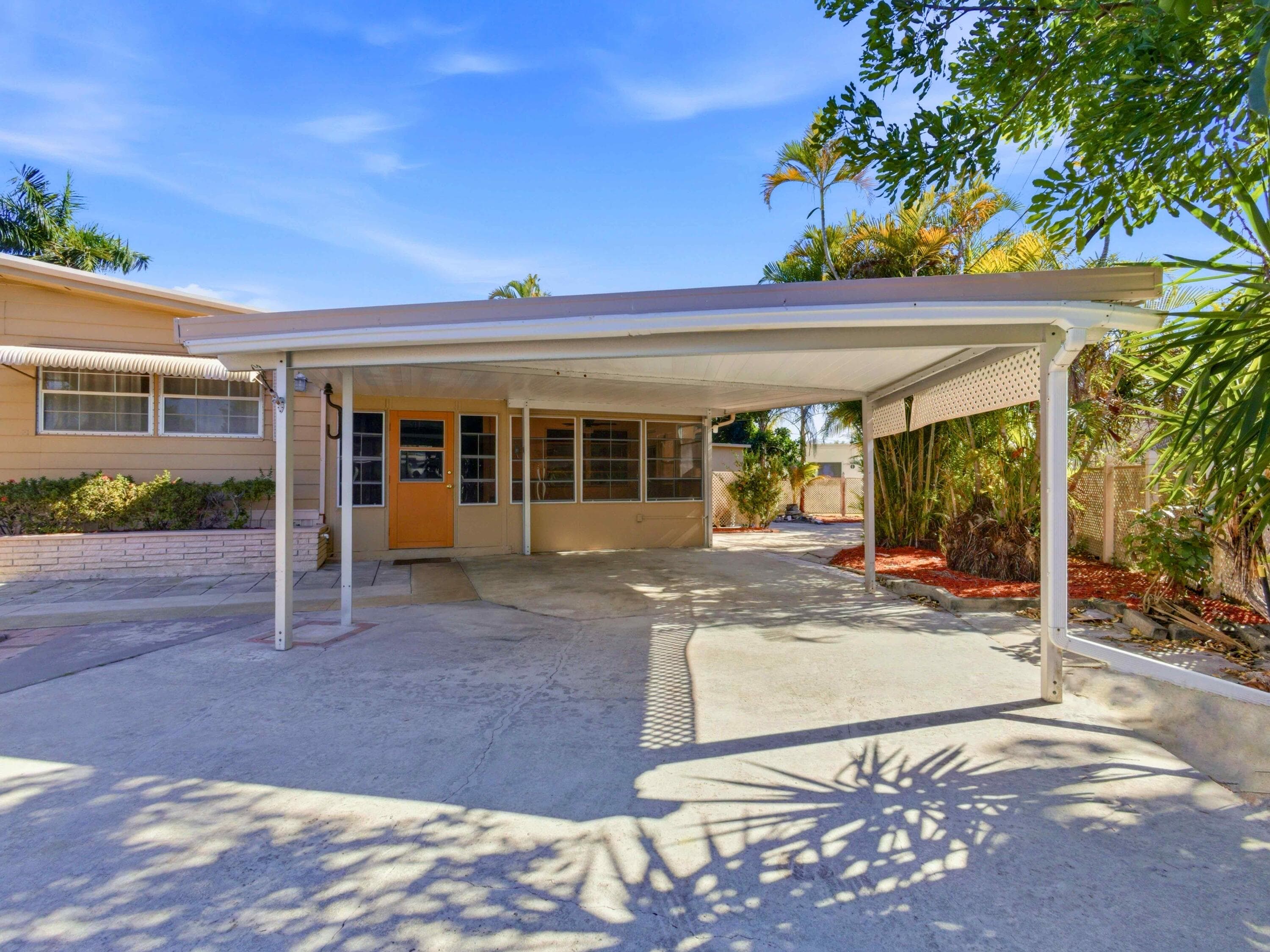 8903 Oak Street, Boynton Beach, FL 33436 5
