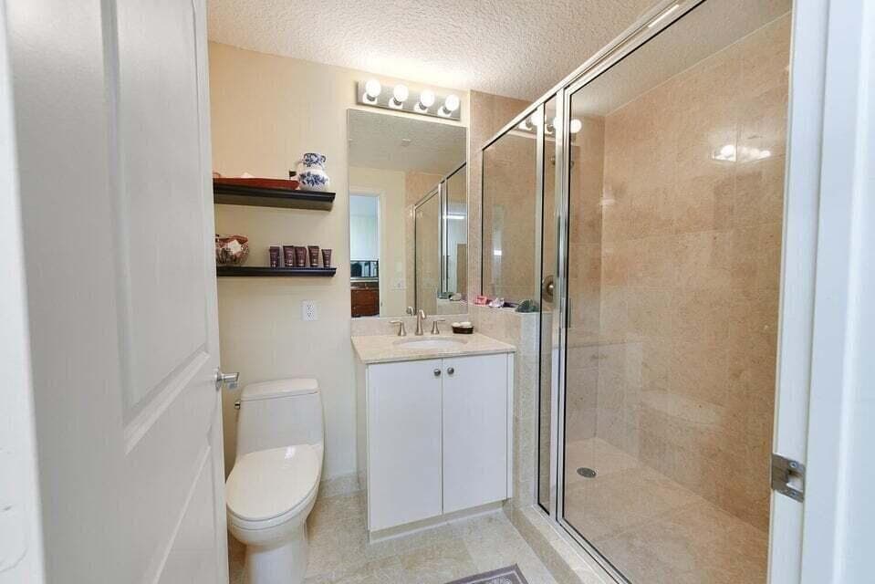 701 S Olive Avenue 117, West Palm Beach, FL 33401 26
