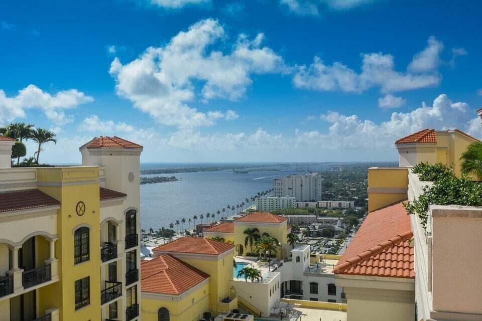 701 S Olive Avenue 117, West Palm Beach, FL 33401 33