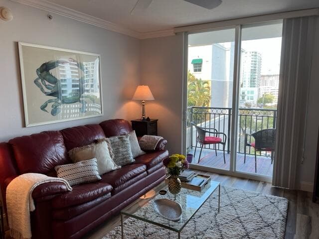 600 S Dixie Highway 752, West Palm Beach, FL 33401 3