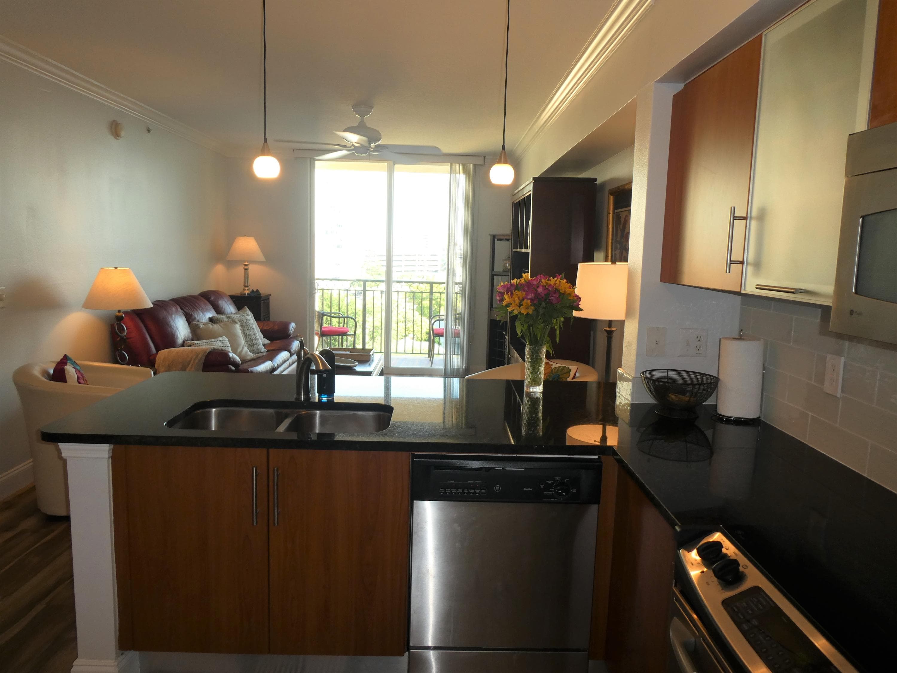 600 S Dixie Highway 752, West Palm Beach, FL 33401 10
