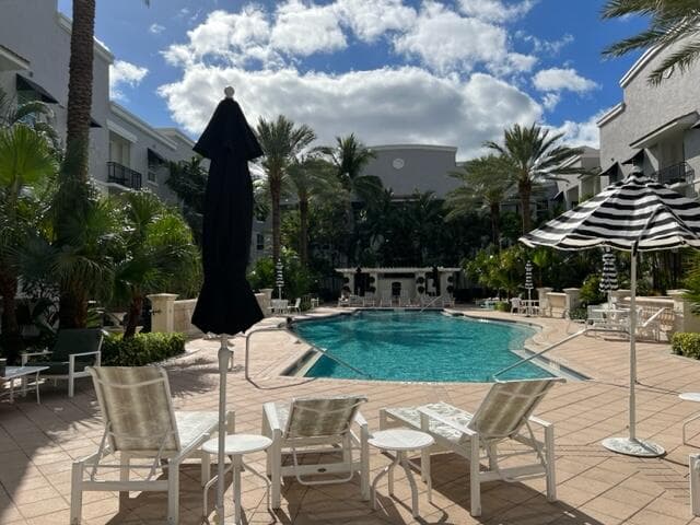 600 S Dixie Highway 752, West Palm Beach, FL 33401 23