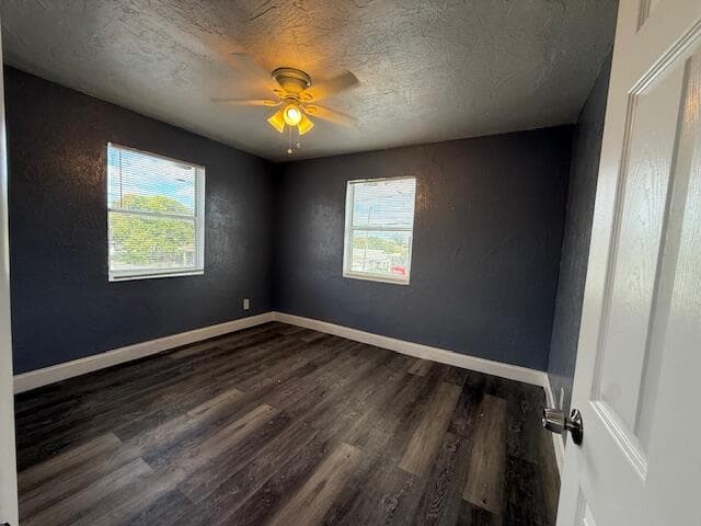 1913 Division Avenue, West Palm Beach, FL 33407 32
