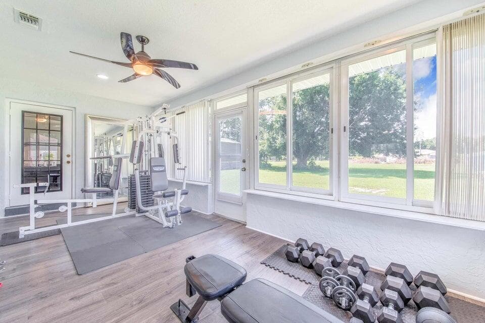 910 Liberty Lane, Auburndale, FL 33823 34