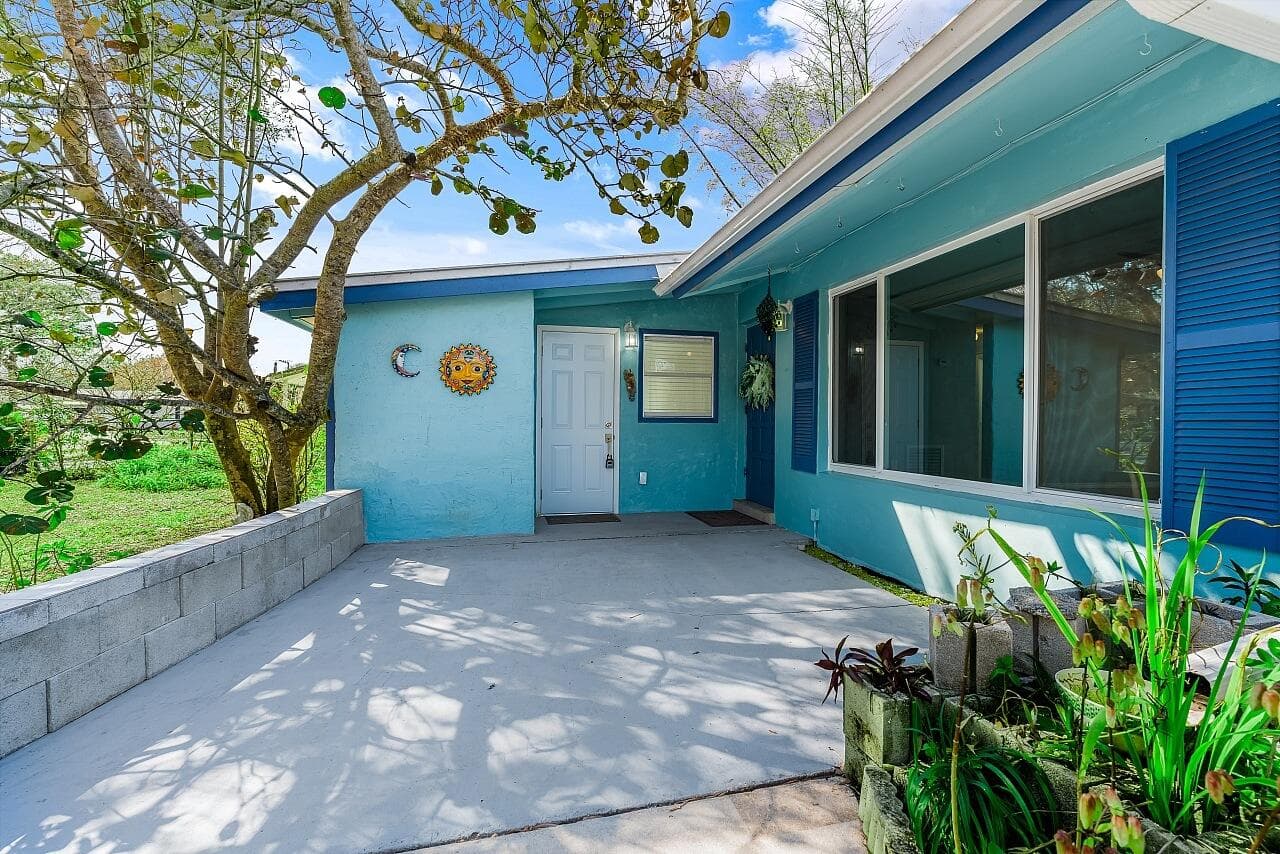 45 1st Court SW, Vero Beach, FL 32962 35