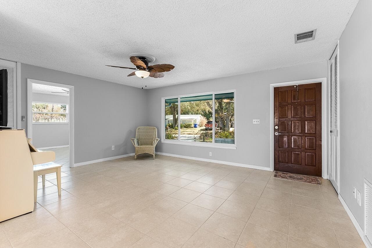 45 1st Court SW, Vero Beach, FL 32962 9