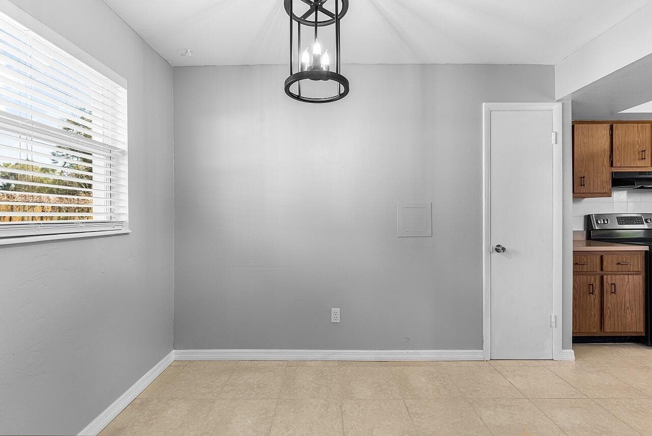 45 1st Court SW, Vero Beach, FL 32962 17