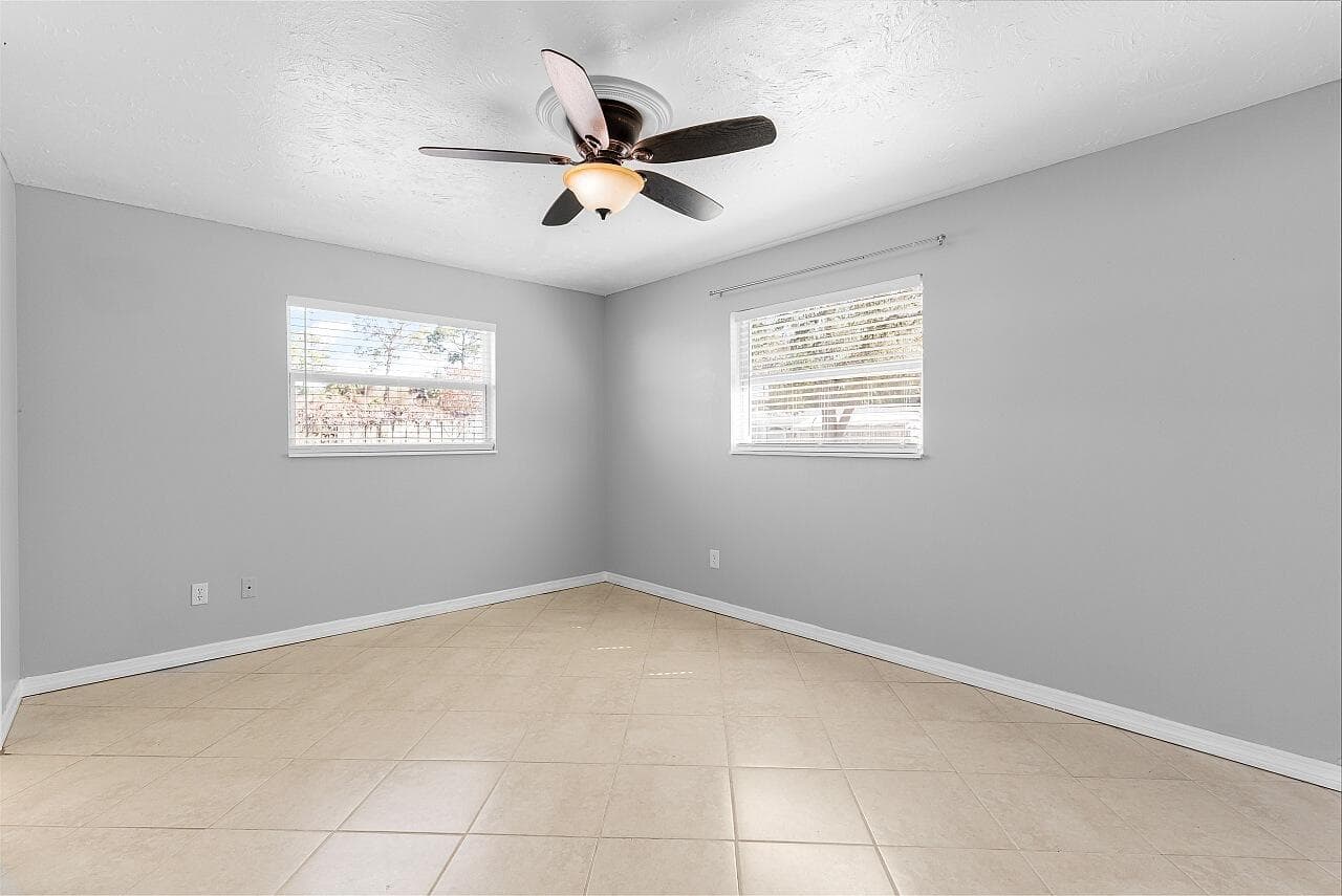 45 1st Court SW, Vero Beach, FL 32962 19