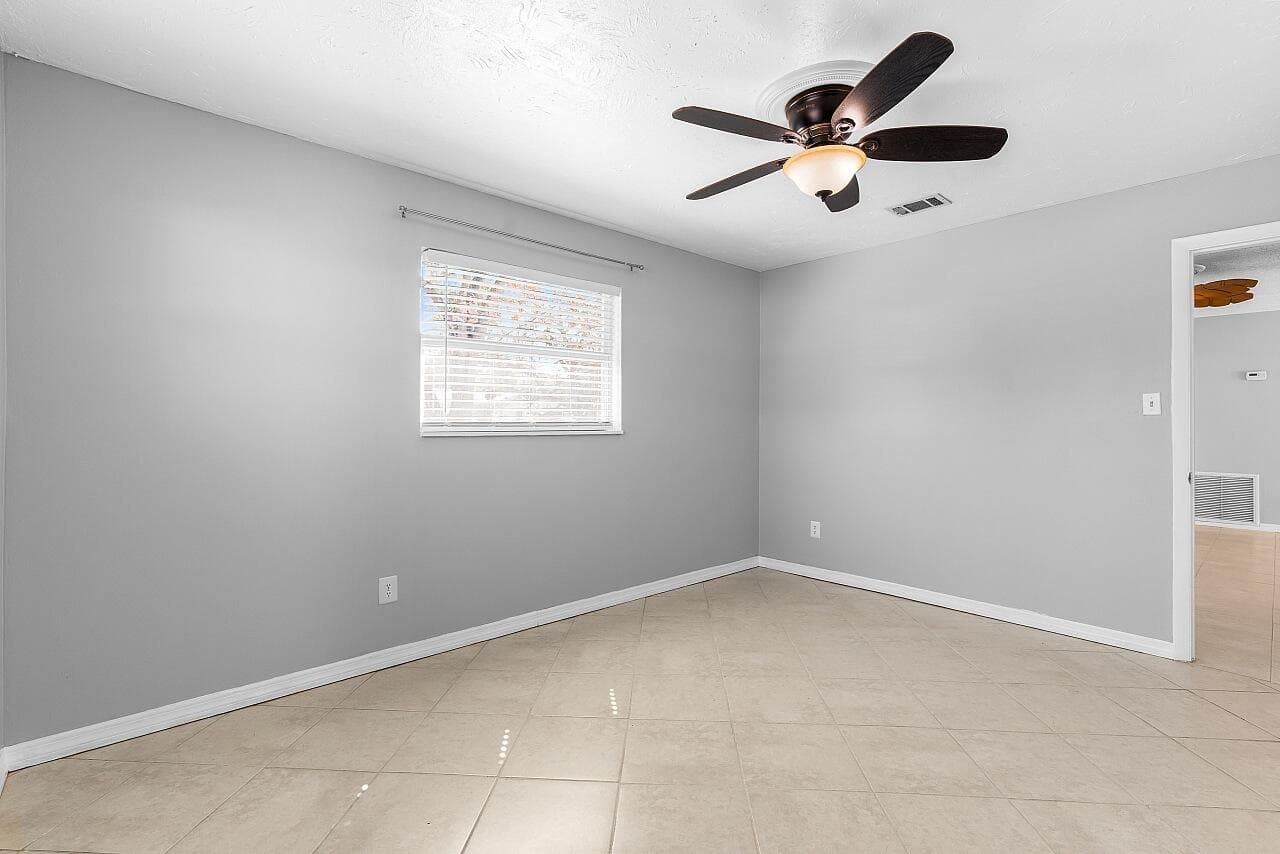 45 1st Court SW, Vero Beach, FL 32962 22