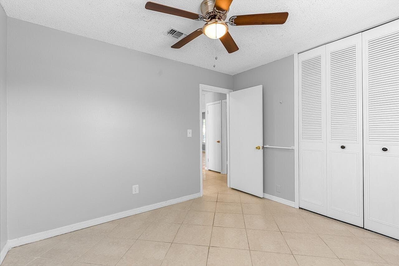 45 1st Court SW, Vero Beach, FL 32962 28
