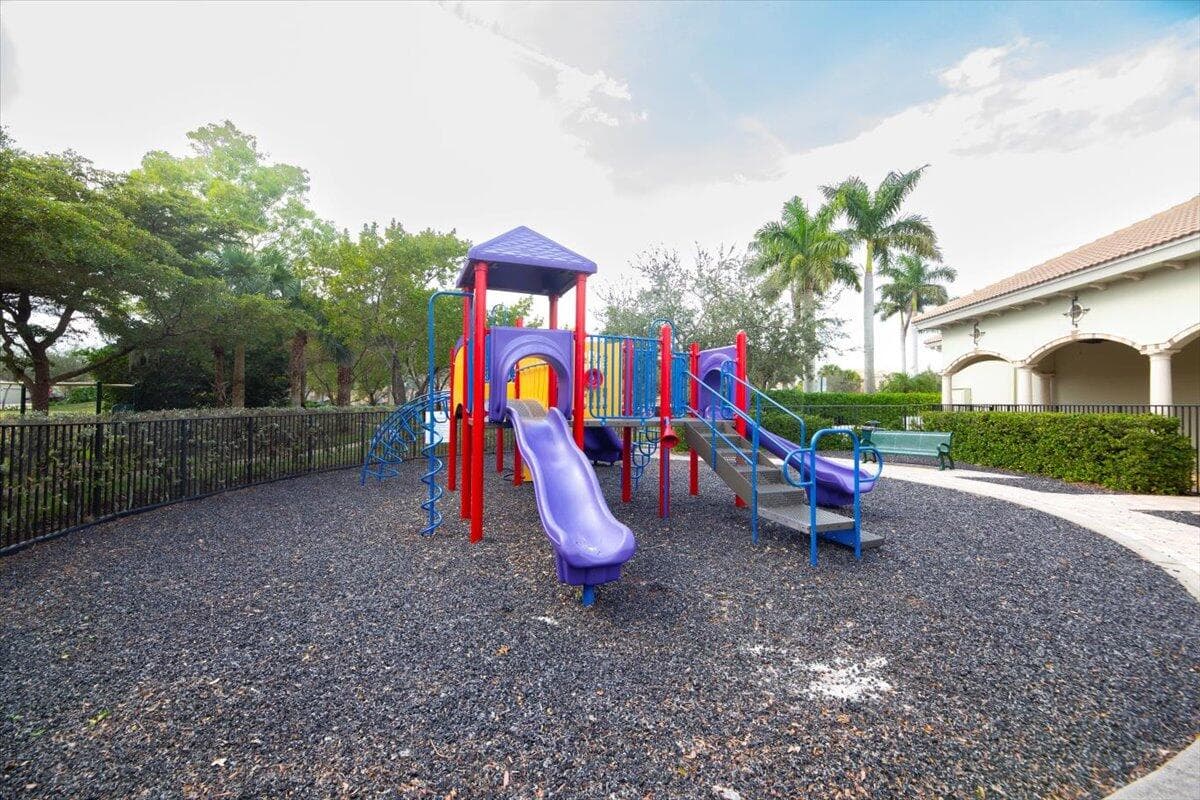 1700 NW Vivanco Street, Port St. Lucie, FL 34986 71