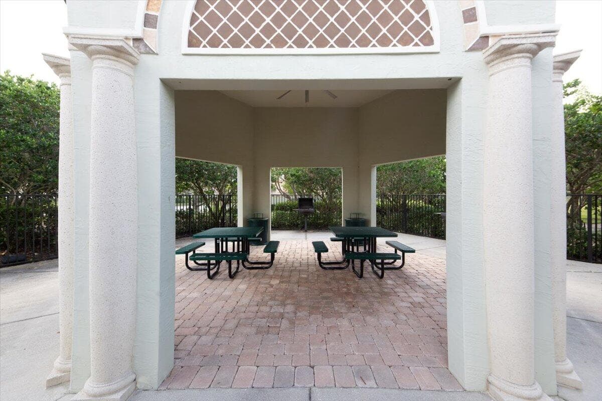 1700 NW Vivanco Street, Port St. Lucie, FL 34986 72