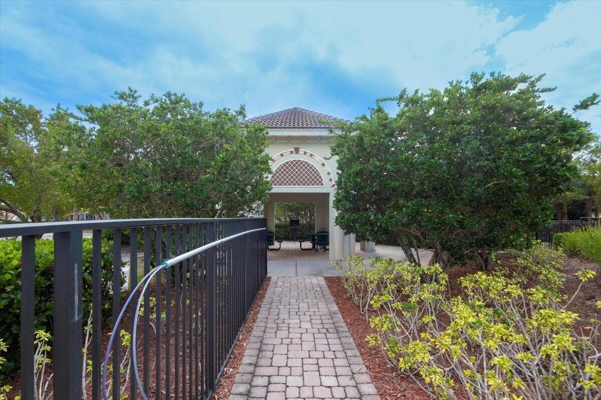 1700 NW Vivanco Street, Port St. Lucie, FL 34986 73