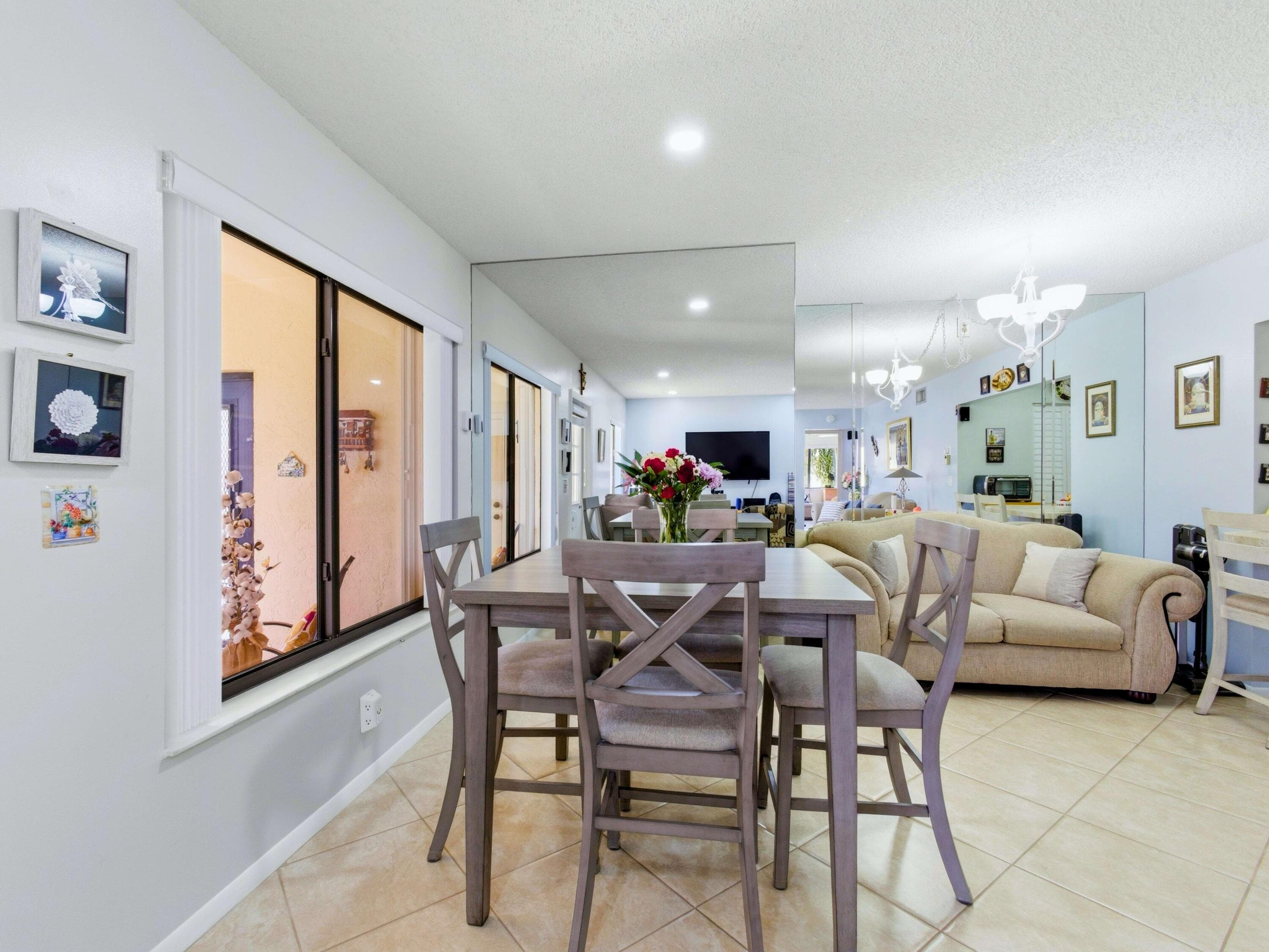 331 Knotty Pine Circle D-2, Greenacres, FL 33463 11