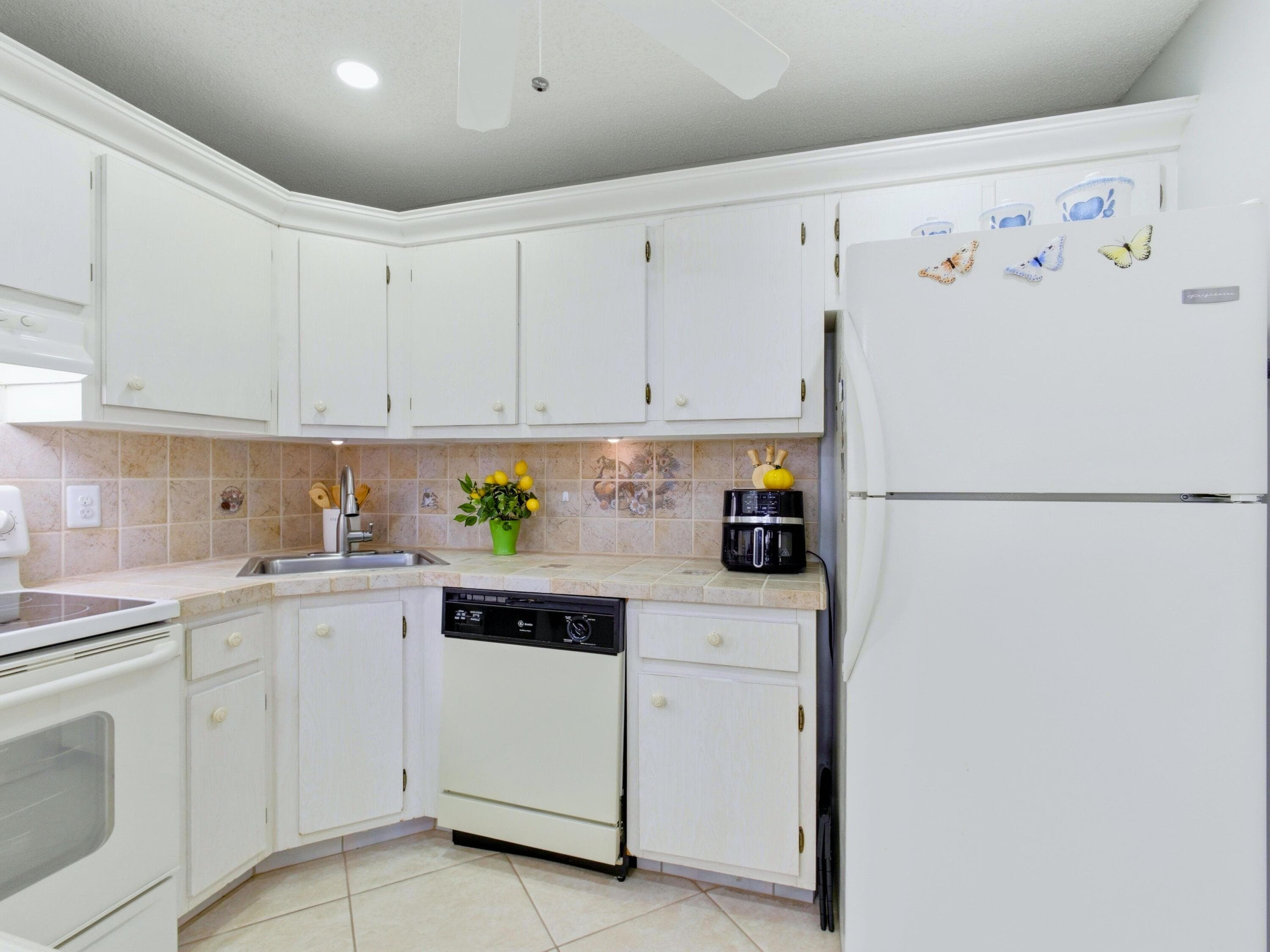 331 Knotty Pine Circle D-2, Greenacres, FL 33463 19