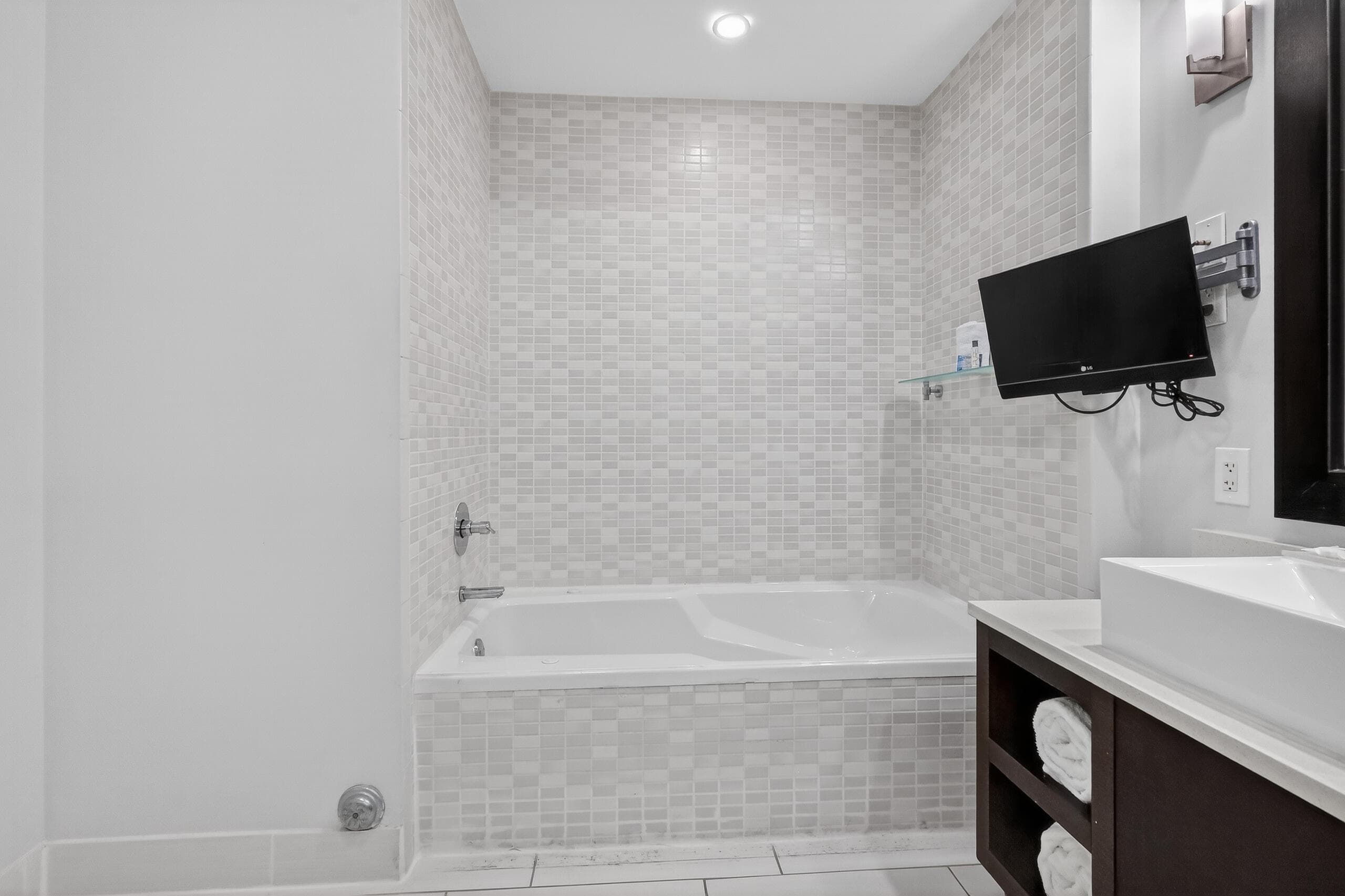 5300 NW 87th Avenue 1215, Doral, FL 33178 19