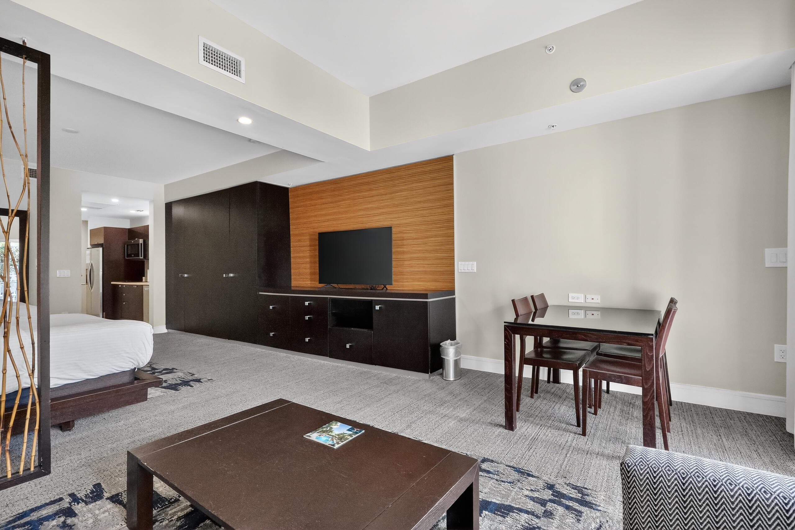 5300 NW 87th Avenue 1215, Doral, FL 33178 10