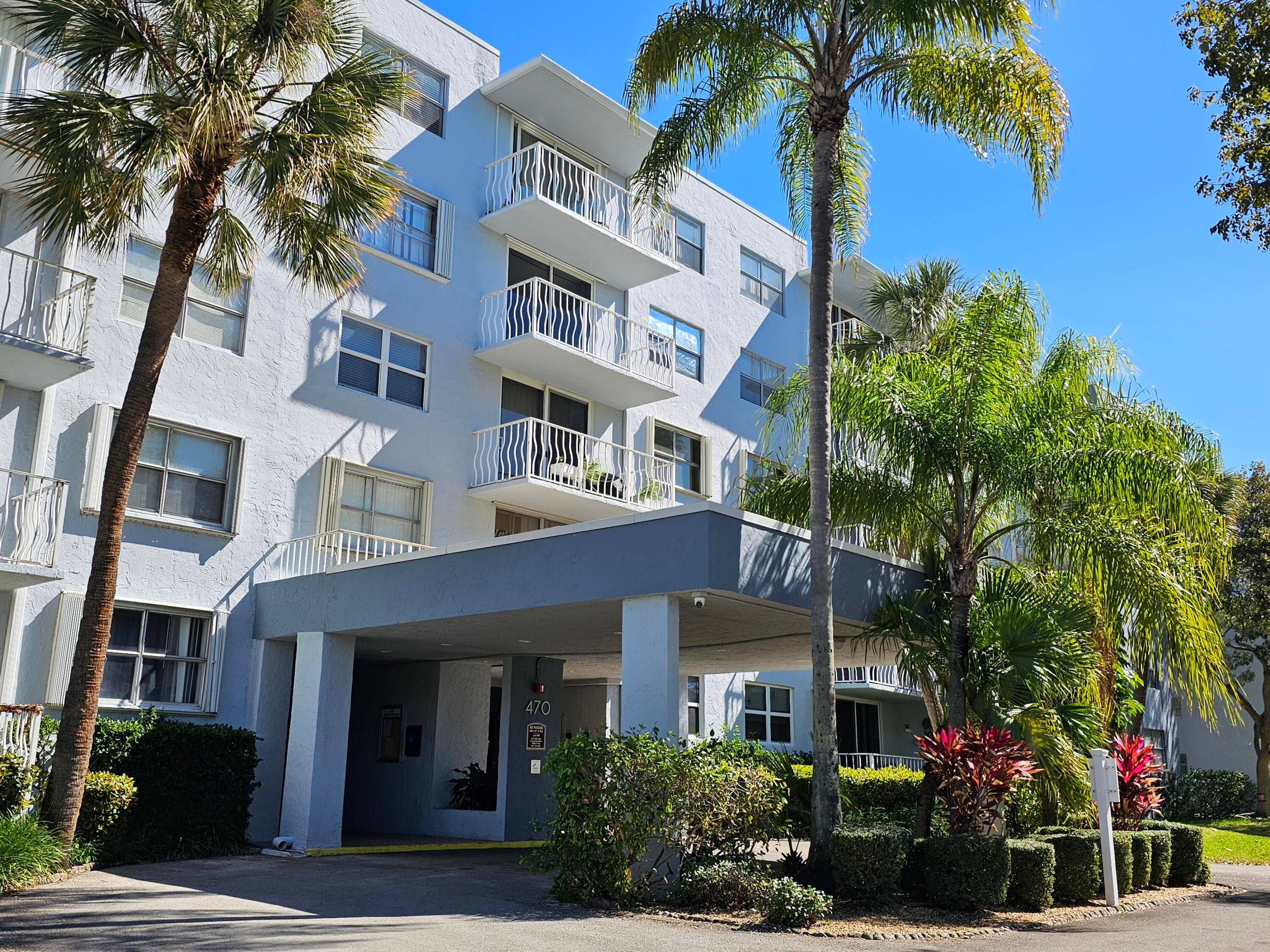 470 Executive Center Drive 2g, West Palm Beach, FL 33401 2