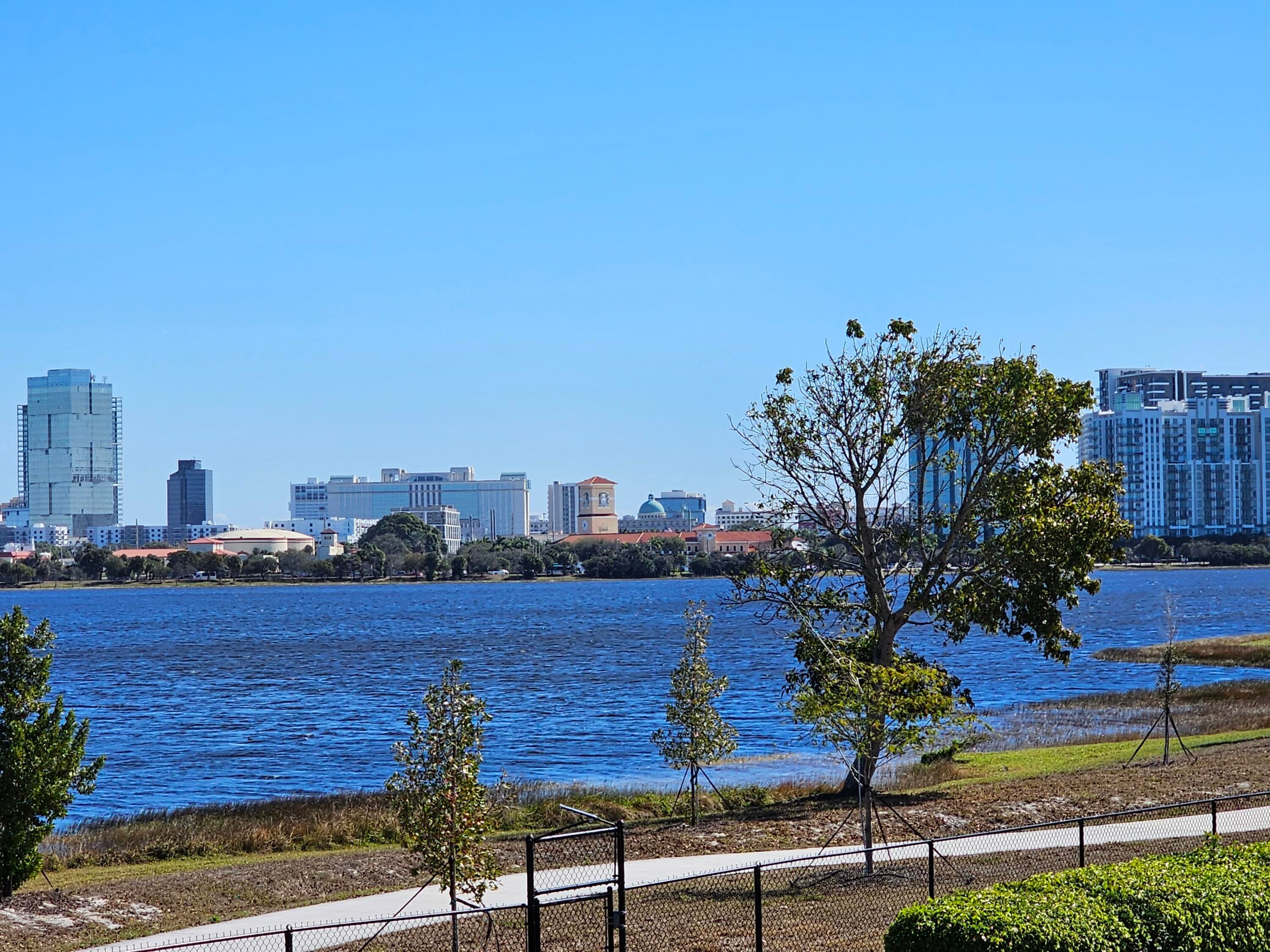 470 Executive Center Drive 2g, West Palm Beach, FL 33401 13
