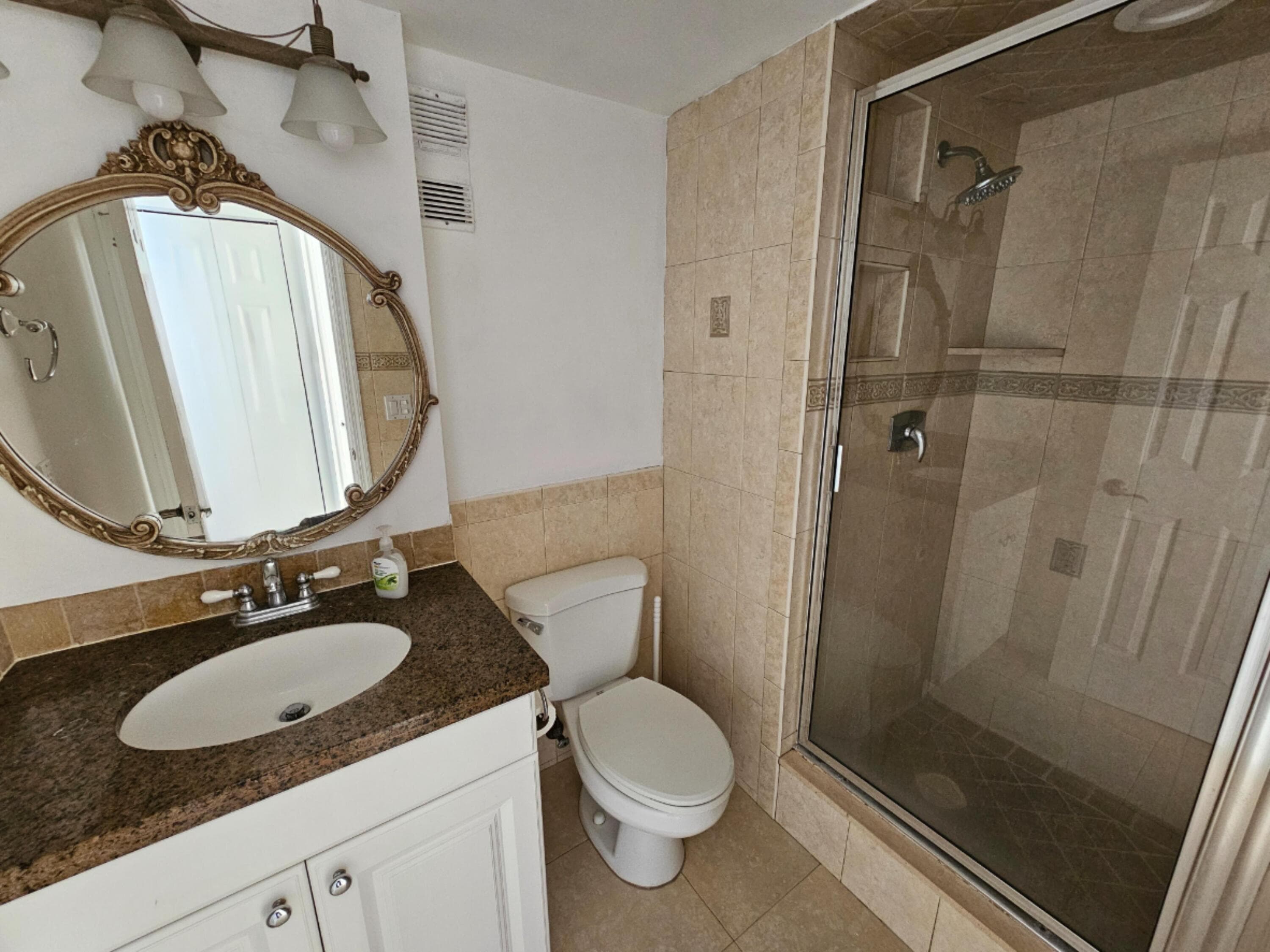 470 Executive Center Drive 2g, West Palm Beach, FL 33401 11