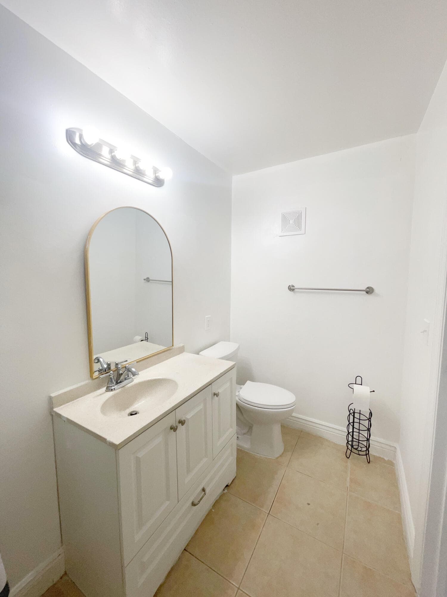 815 W Boynton Beach Boulevard 4-102, Boynton Beach, FL 33426 13