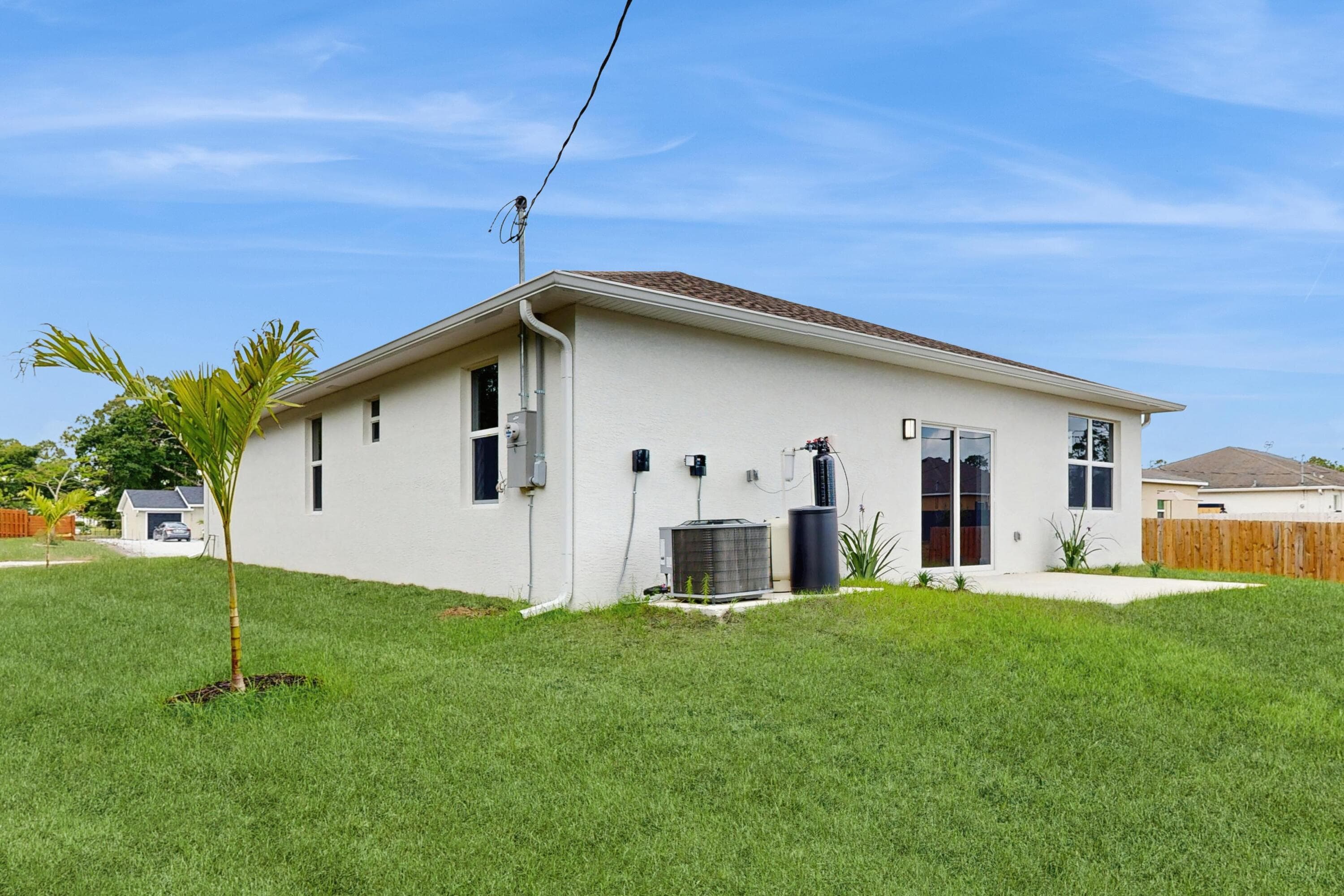 8526 102nd Court, Vero Beach, FL 32967 8