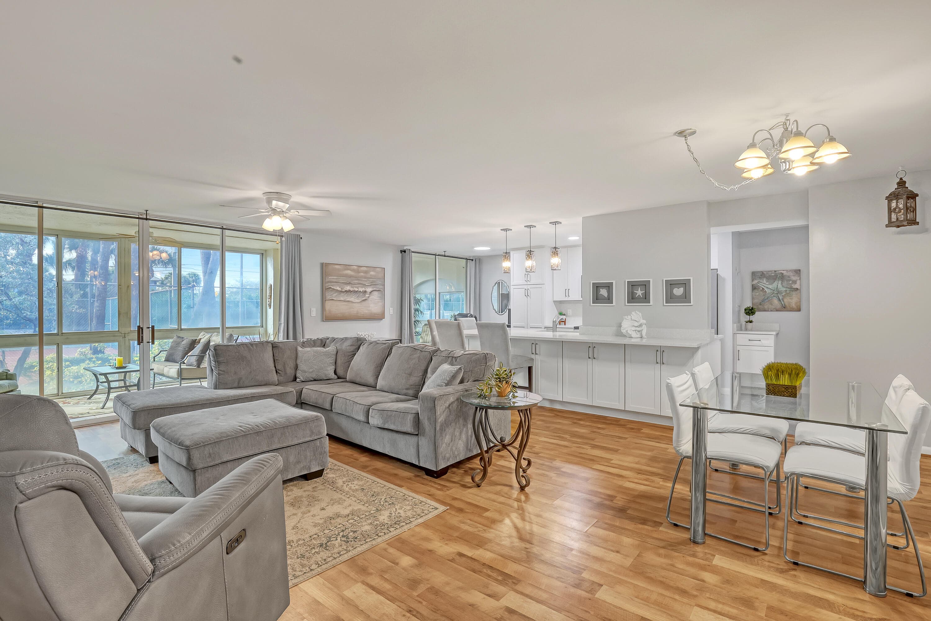 105 Half Moon Circle F1, Hypoluxo, FL 33462 8