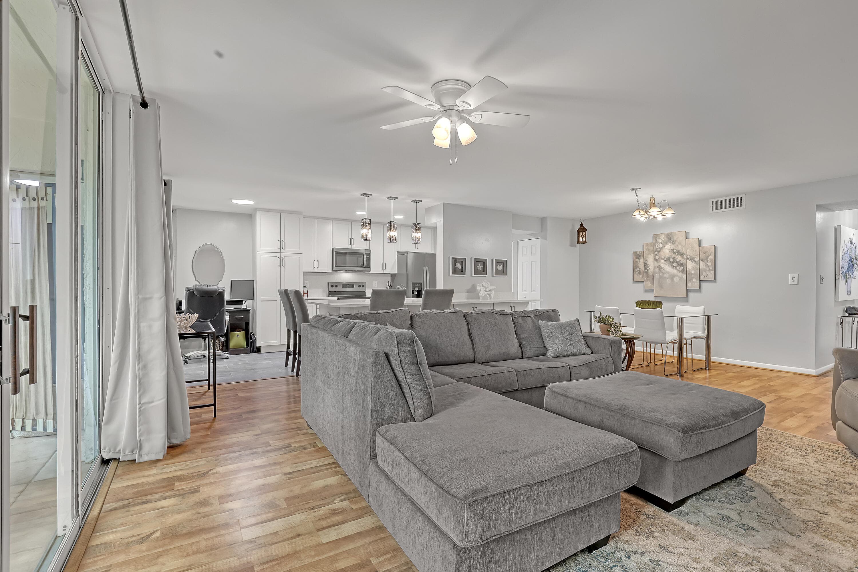 105 Half Moon Circle F1, Hypoluxo, FL 33462 7