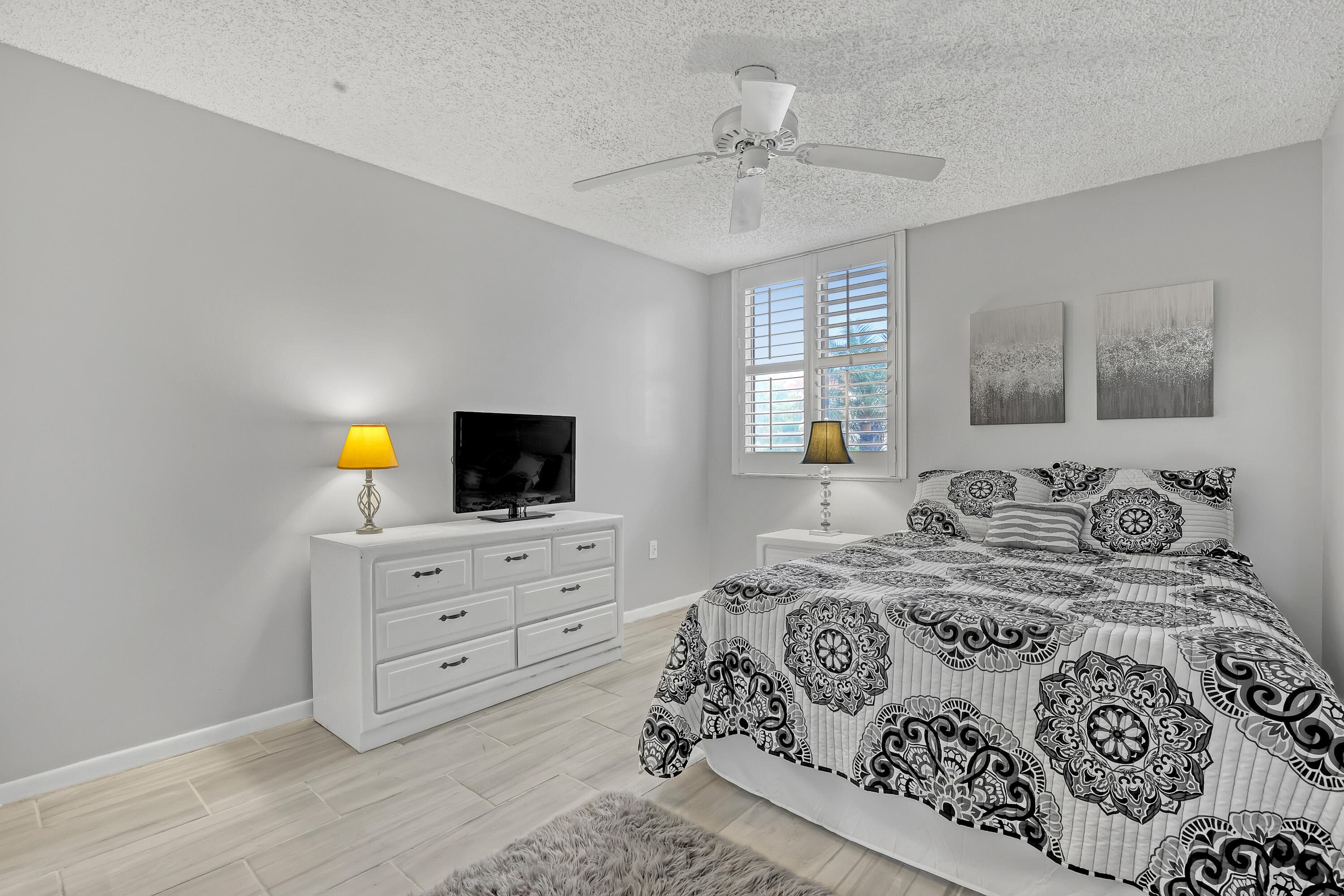 105 Half Moon Circle F1, Hypoluxo, FL 33462 16