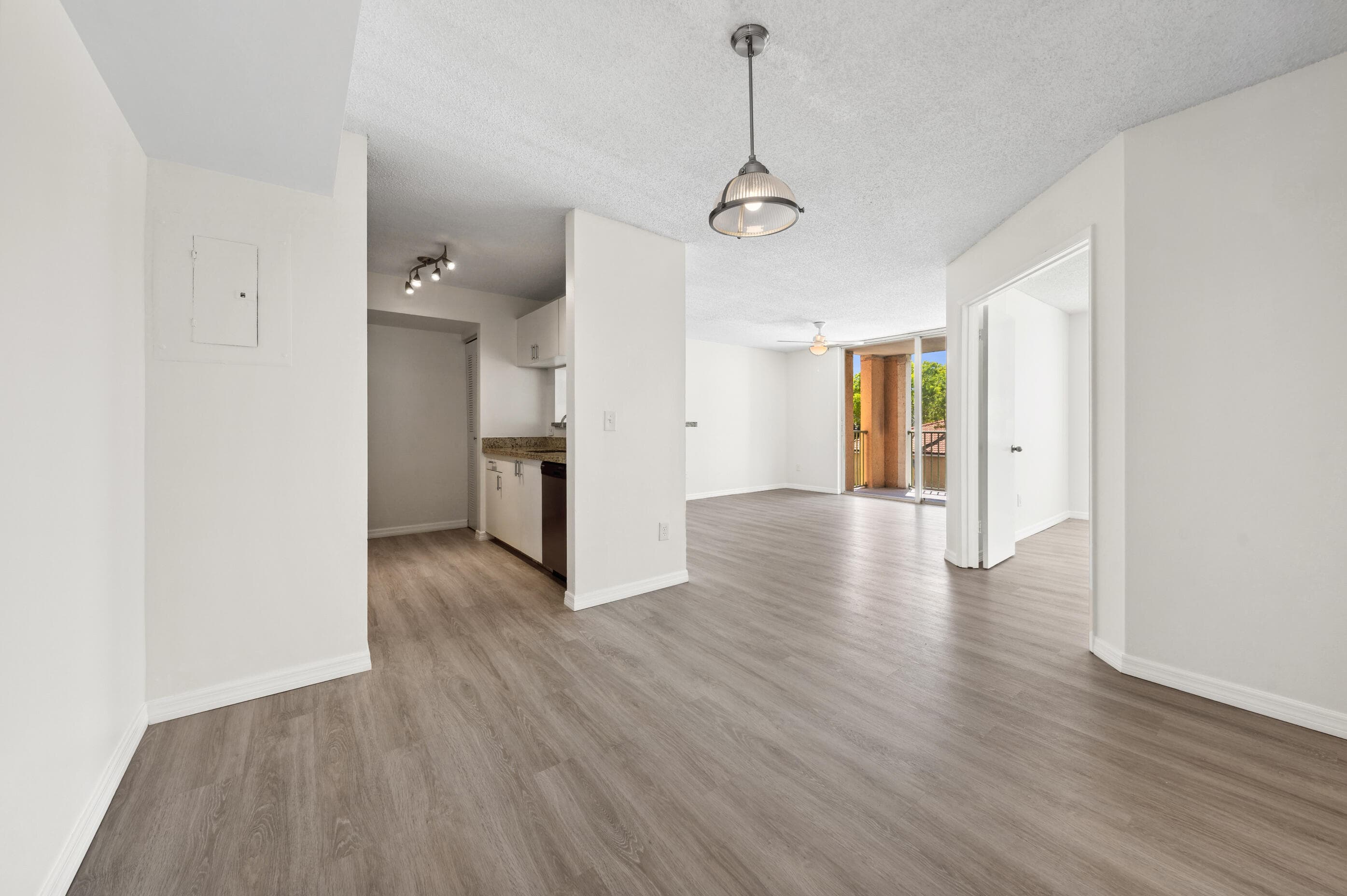 117 Yacht Club Way 205, Hypoluxo, FL 33462 5