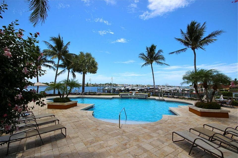 117 Yacht Club Way 205, Hypoluxo, FL 33462 15