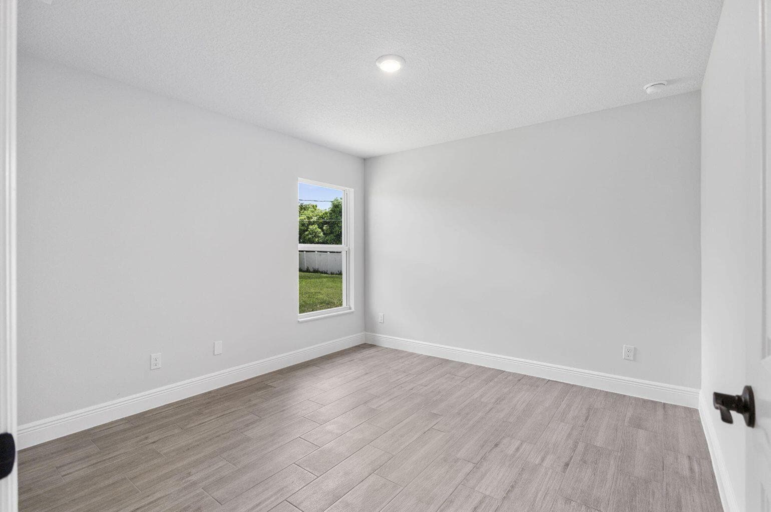 1949 SW Bayshore Boulevard, Port St. Lucie, FL 34984 8