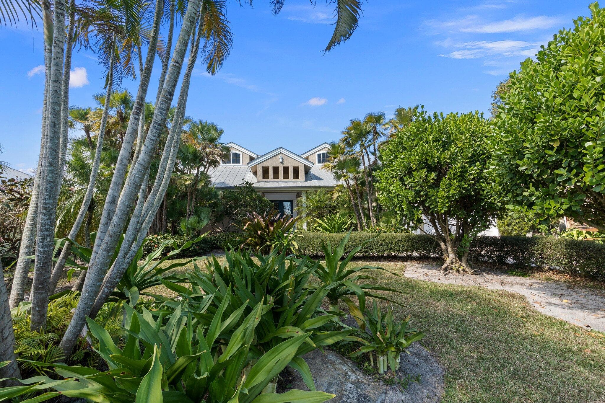 1993 SE Giffen Avenue, Port St. Lucie, FL 34952 10