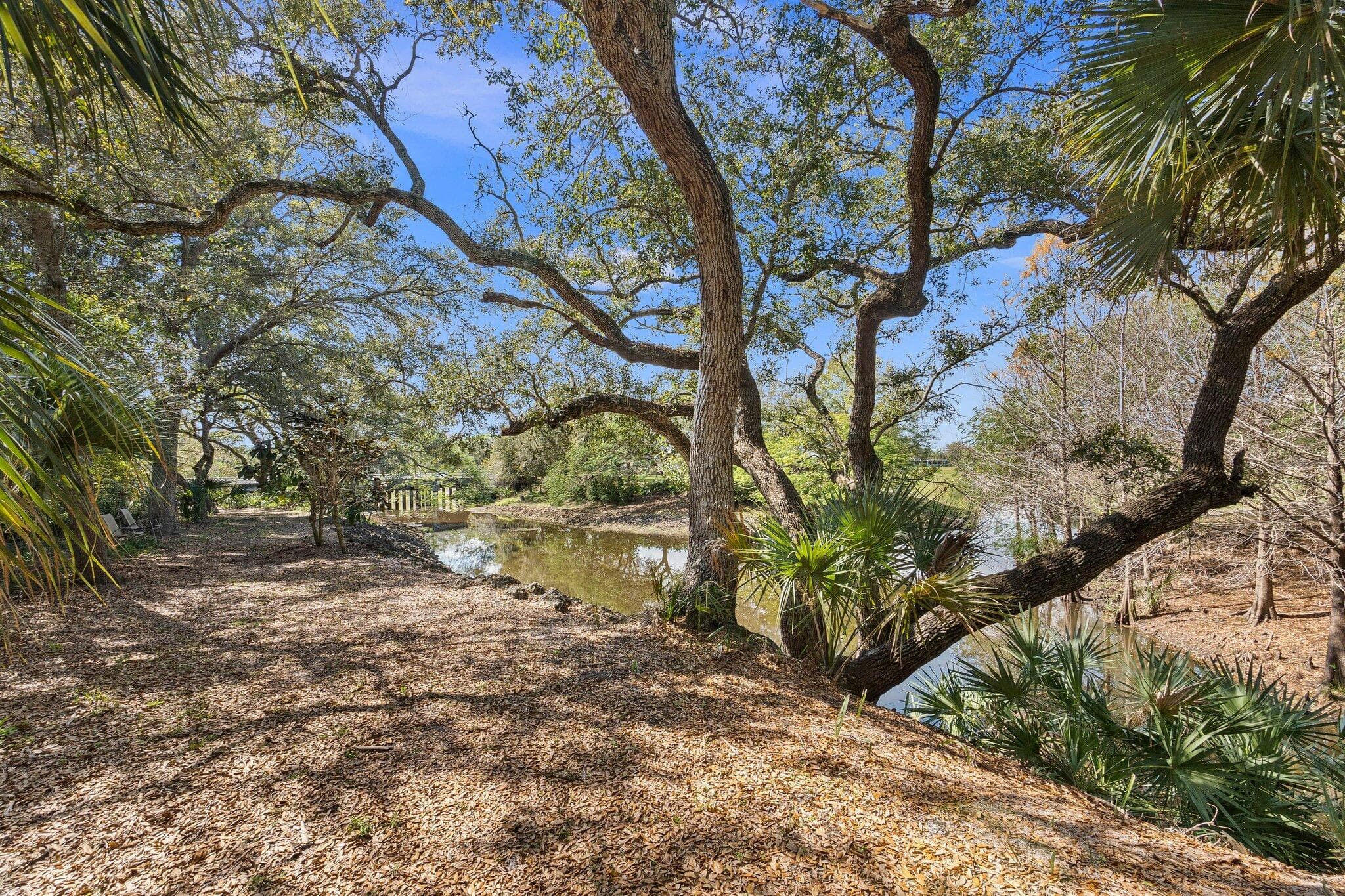 1993 SE Giffen Avenue, Port St. Lucie, FL 34952 34