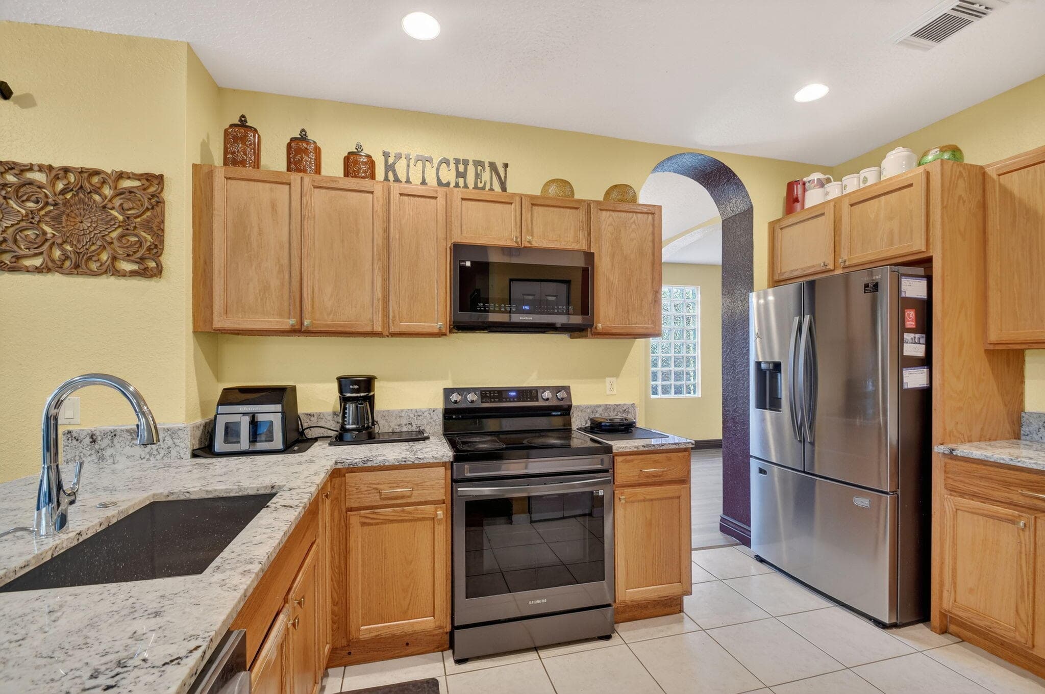 876 Gazetta Way, West Palm Beach, FL 33413 17