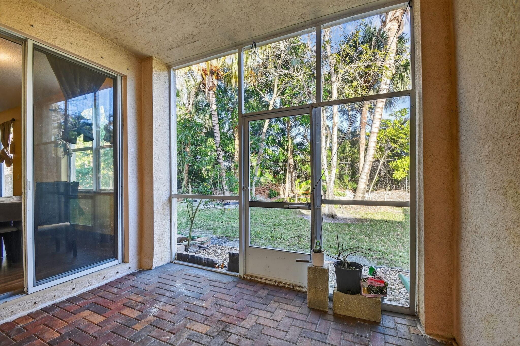 876 Gazetta Way, West Palm Beach, FL 33413 46
