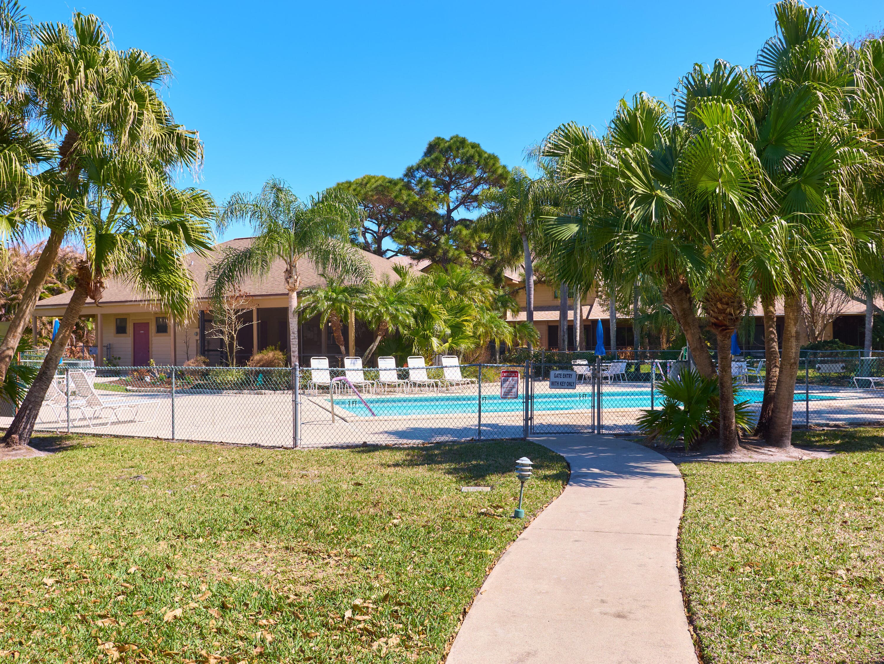 6116 SE Georgetown Place, Hobe Sound, FL 33455 43