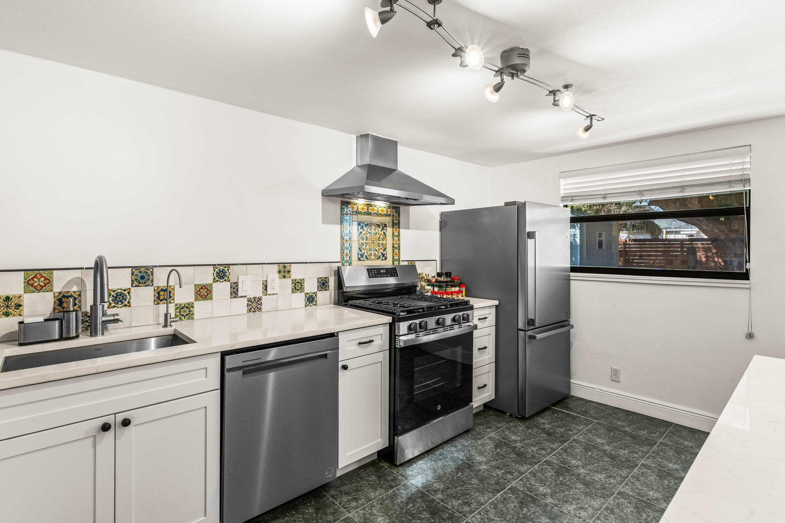 921 S M Street, Lake Worth Beach, FL 33460 14
