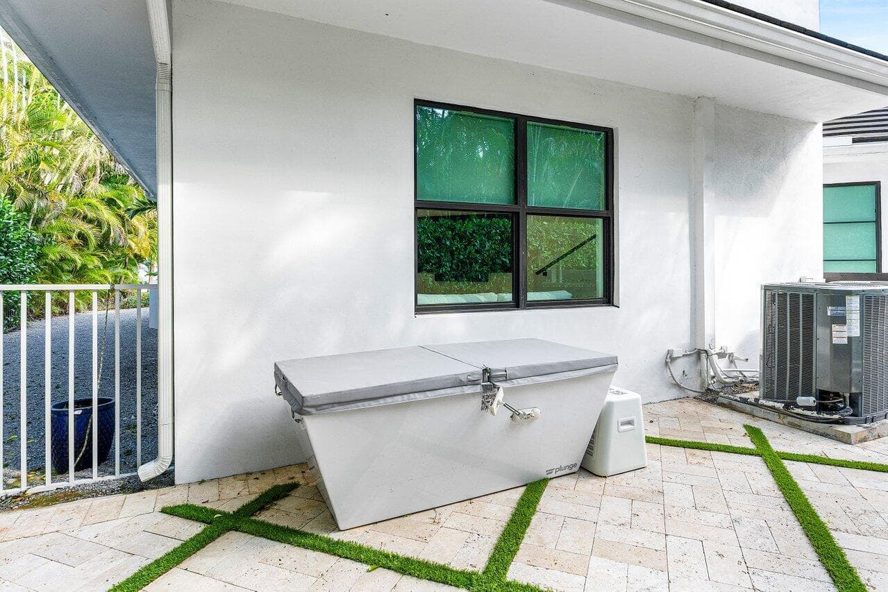 3746 NW 53rd Street, Boca Raton, FL 33496 46