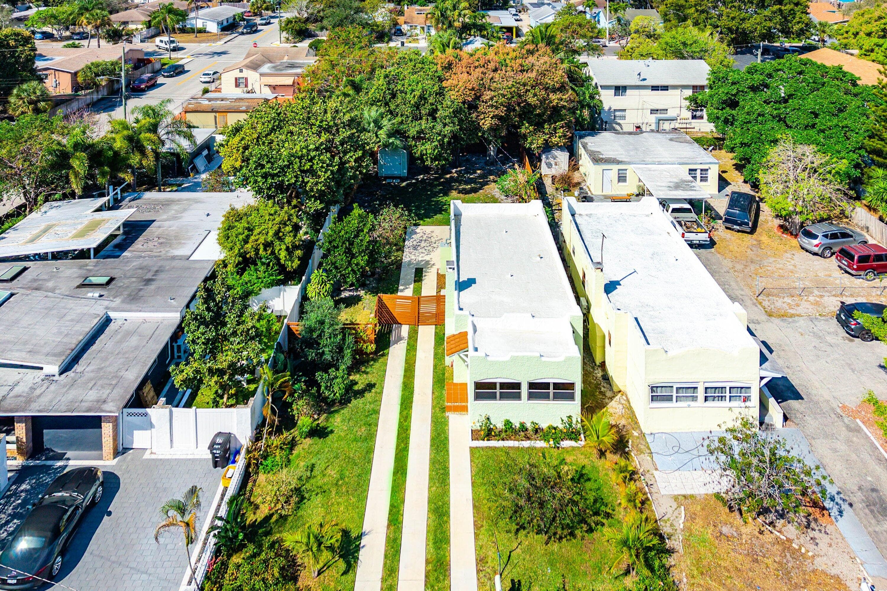 921 S M Street, Lake Worth Beach, FL 33460 28