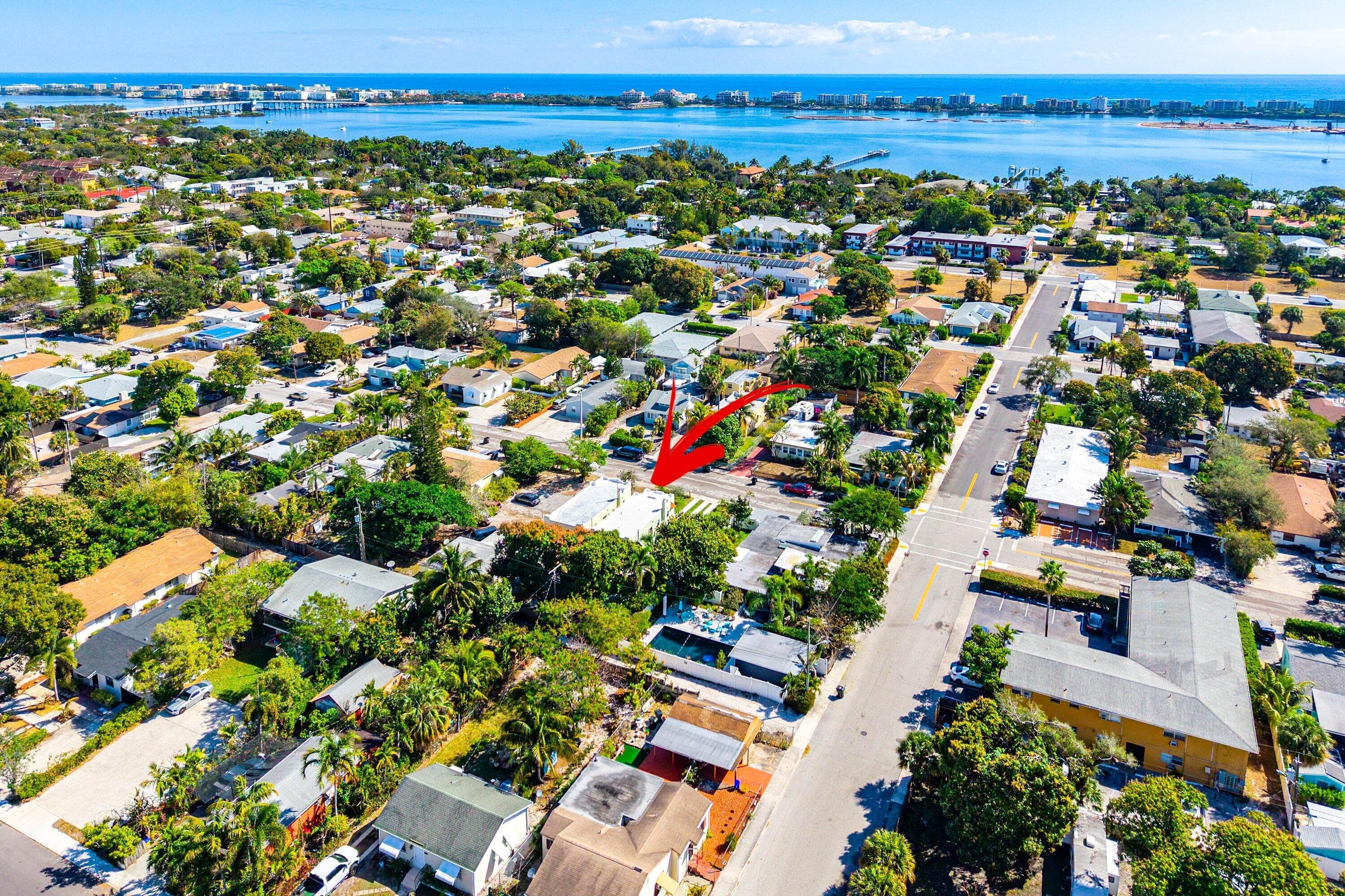 921 S M Street, Lake Worth Beach, FL 33460 26