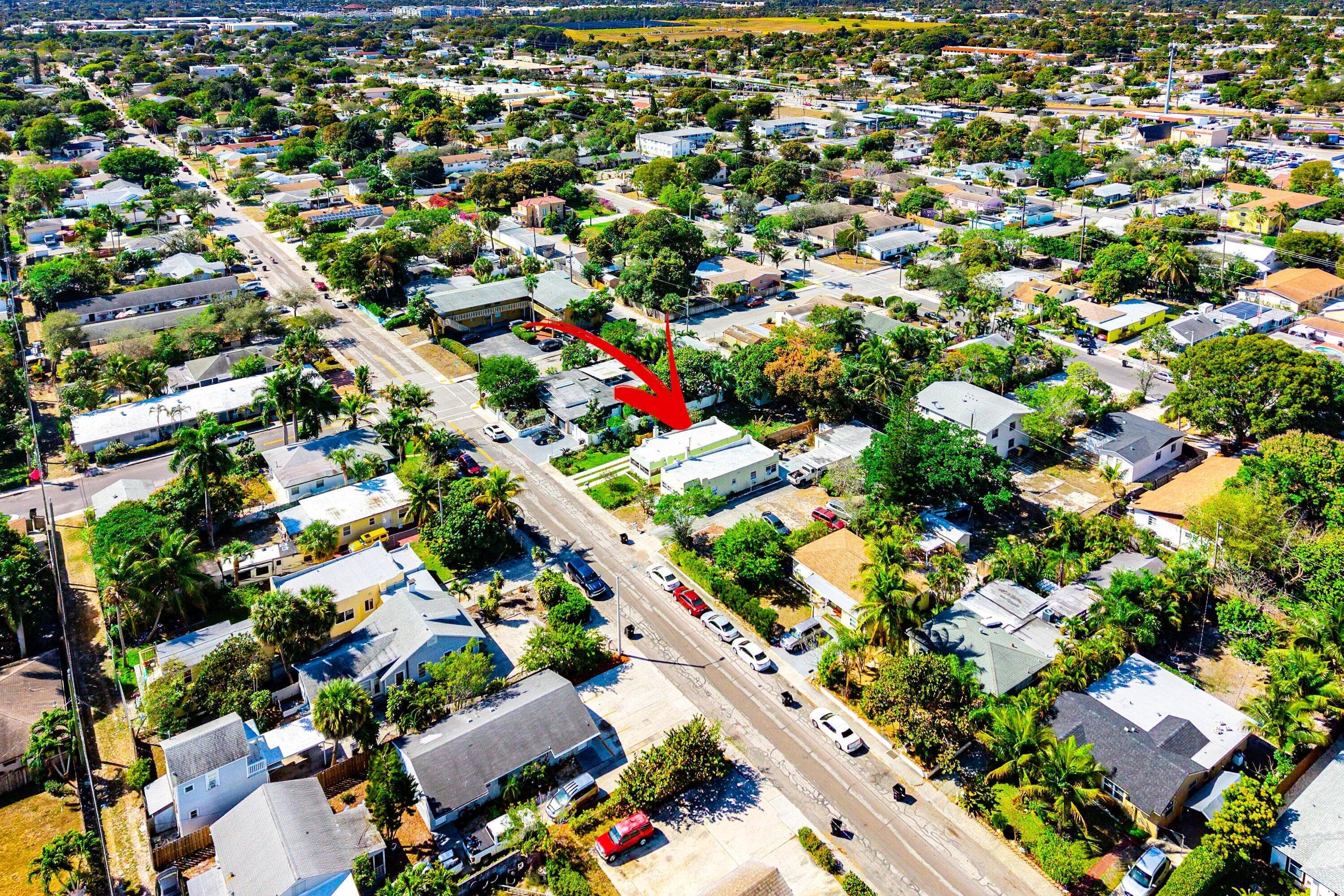 921 S M Street, Lake Worth Beach, FL 33460 22
