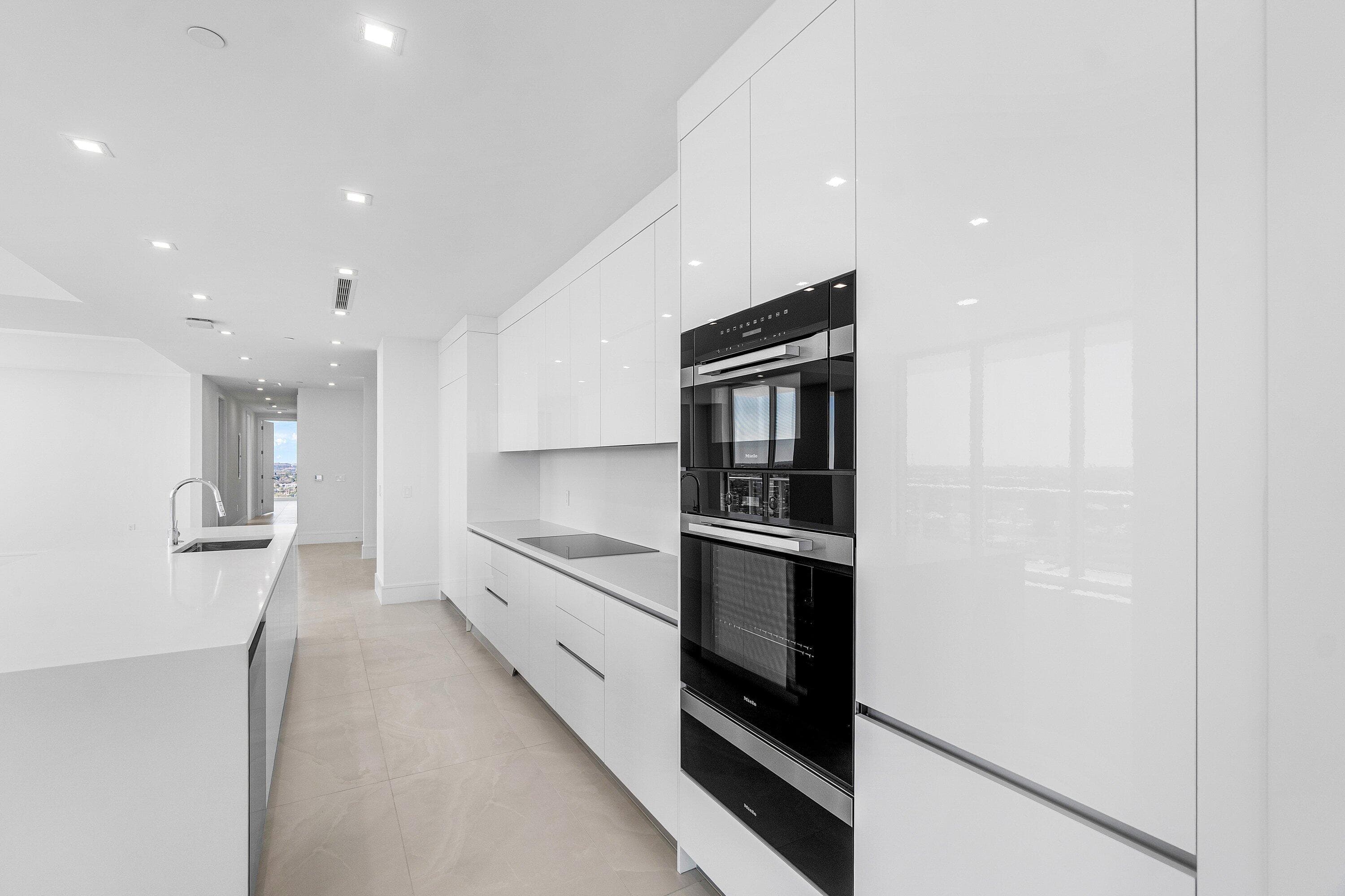220 Lake Shore Drive 2012, Lake Park, FL 33403 16