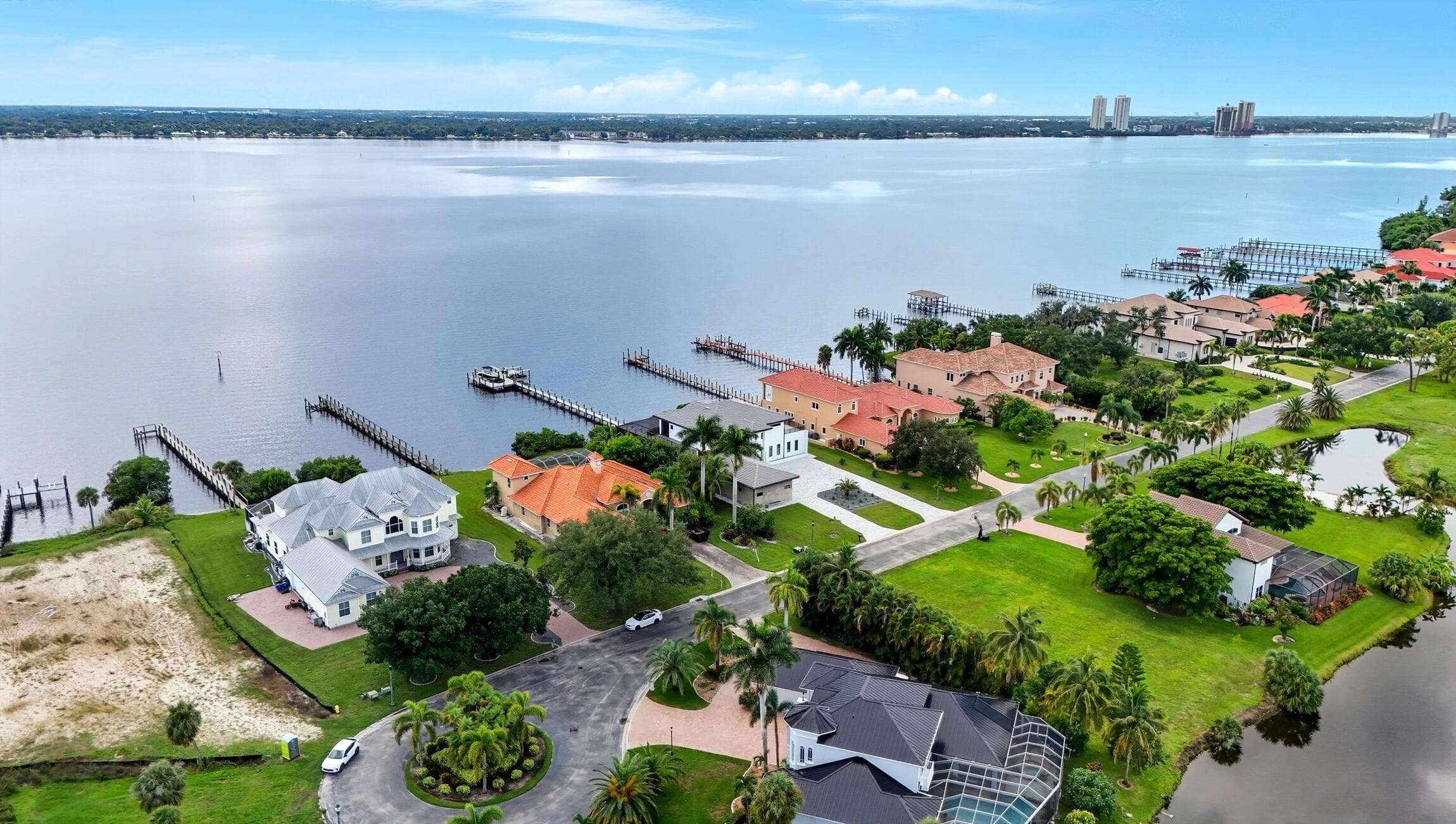 6390 River Club Court, North Fort Myers, FL 33917 10