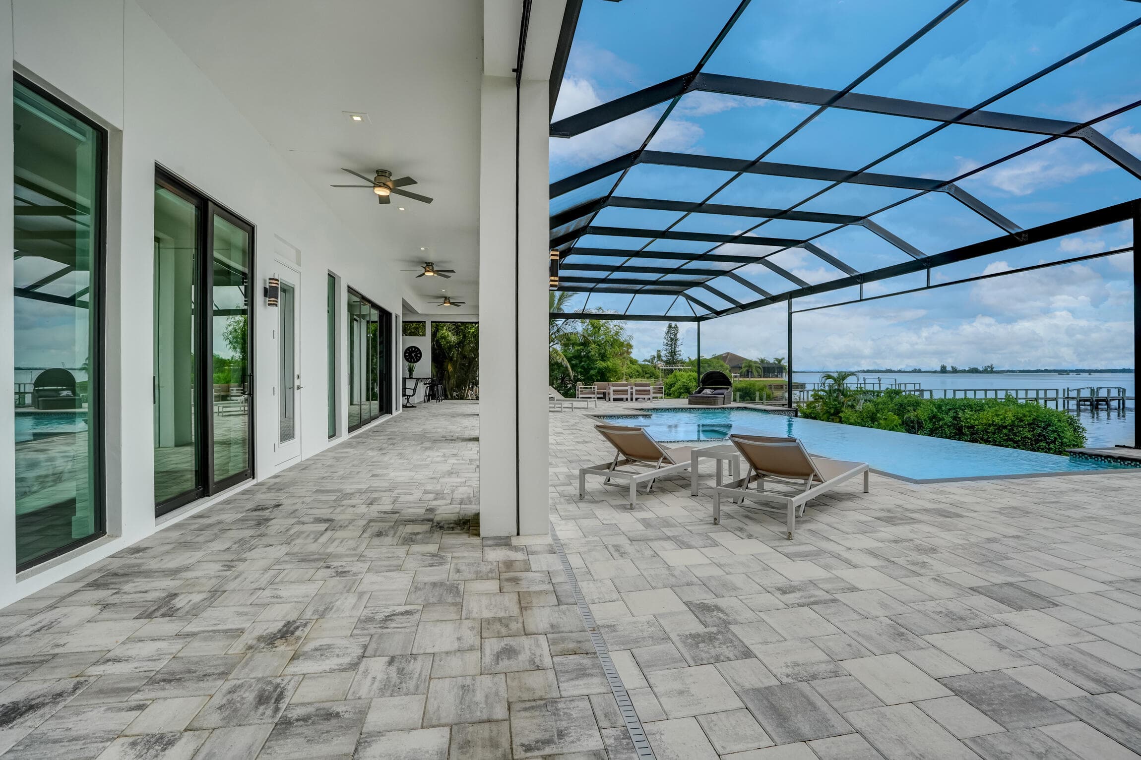 6390 River Club Court, North Fort Myers, FL 33917 98
