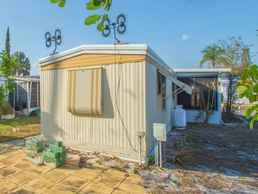 335 NE Tropicalia Lane, Jensen Beach, FL 34957 34