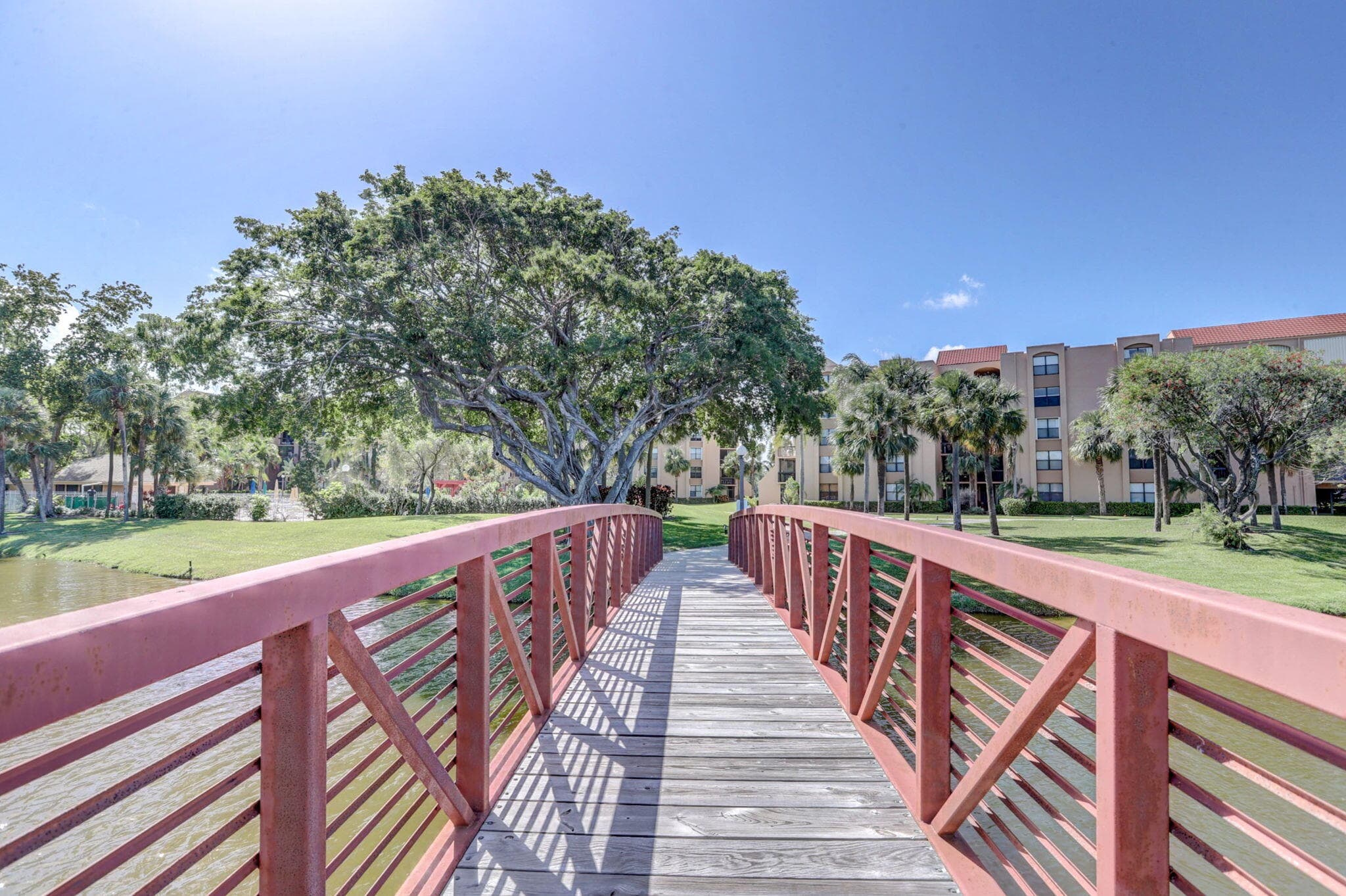 600 Egret Circle 7105, Delray Beach, FL 33444 35