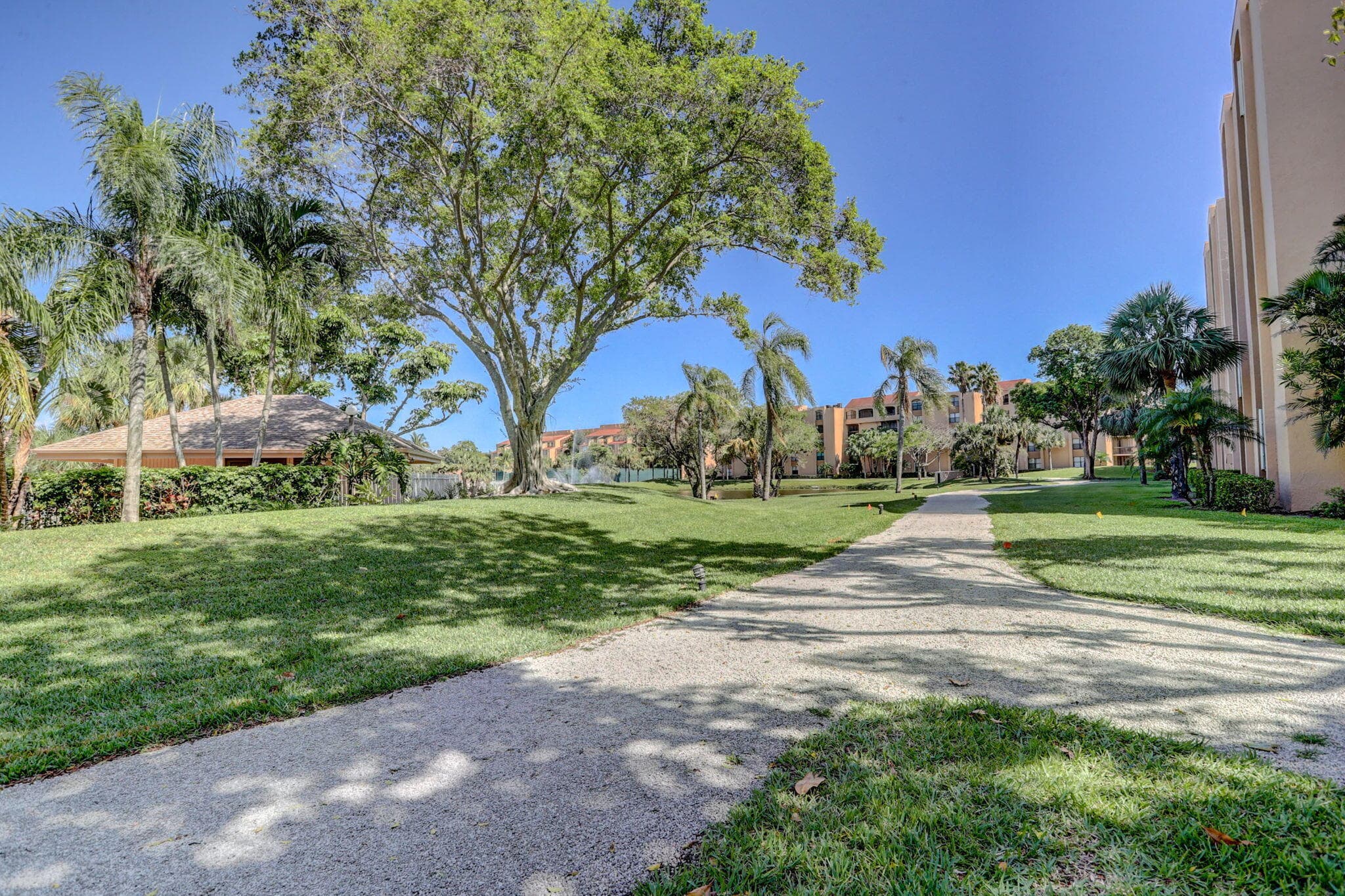 600 Egret Circle 7105, Delray Beach, FL 33444 41